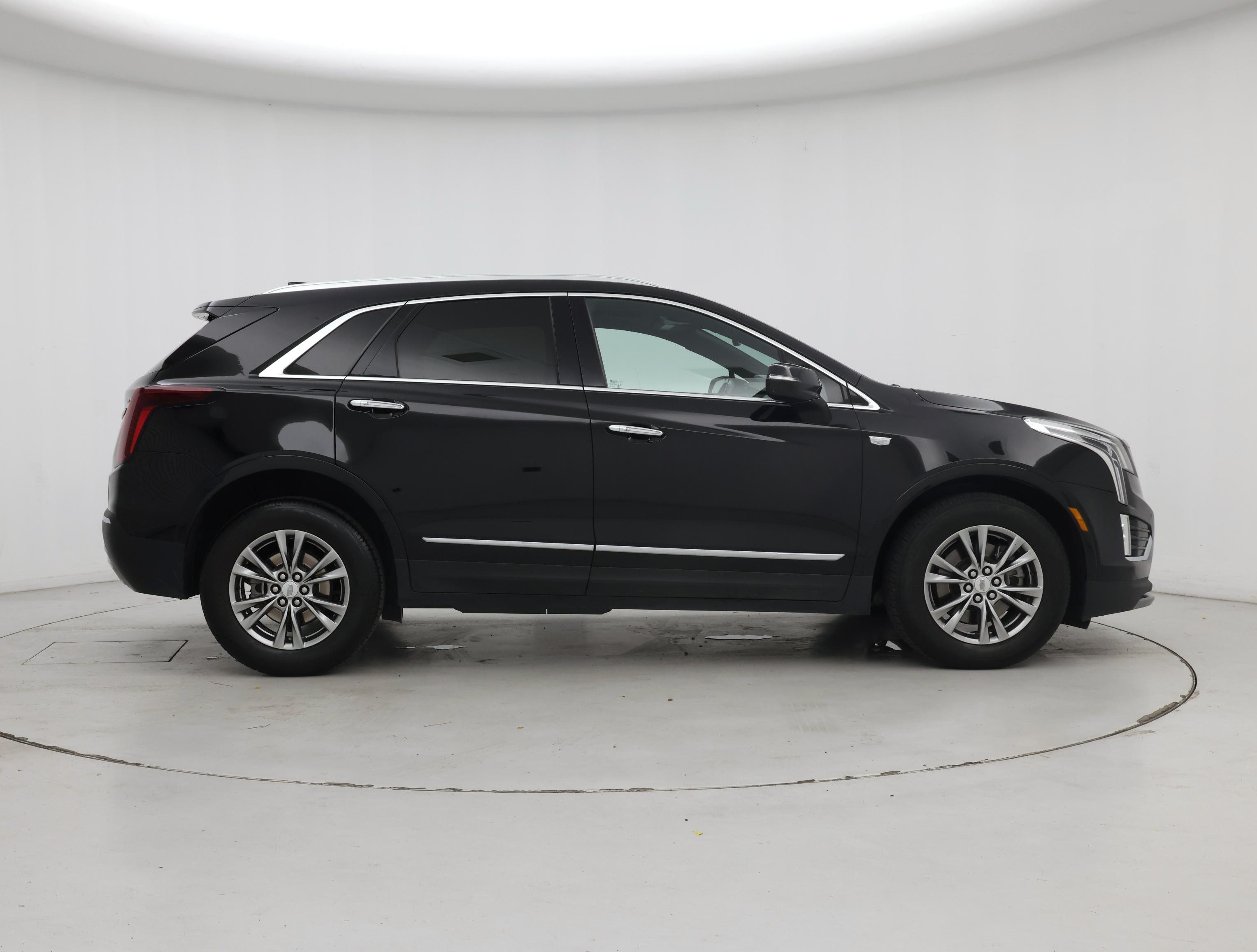 Thumbnail: 2023 Cadillac XT5 - 7