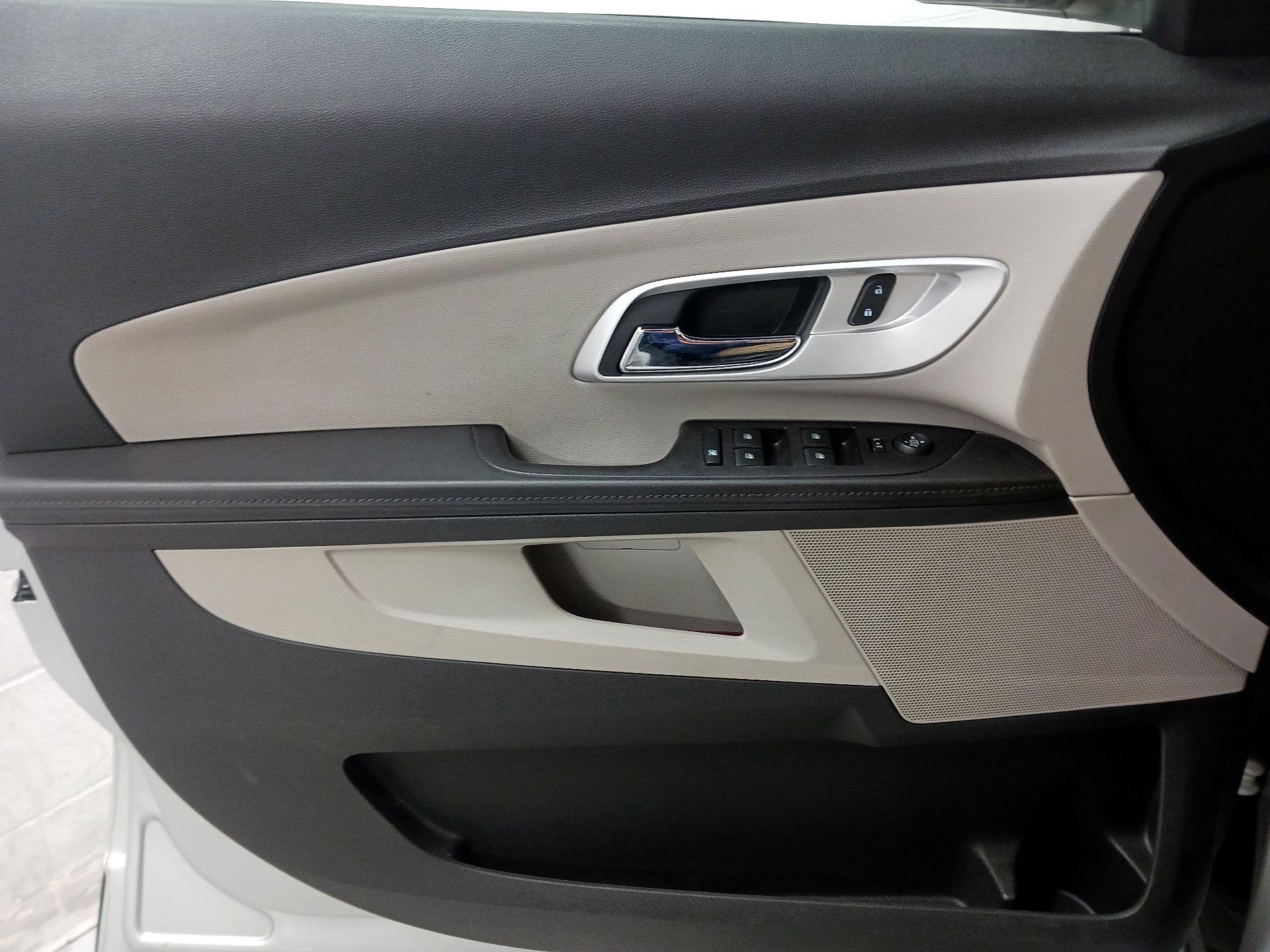 Thumbnail: 2015 Chevrolet Equinox - 12