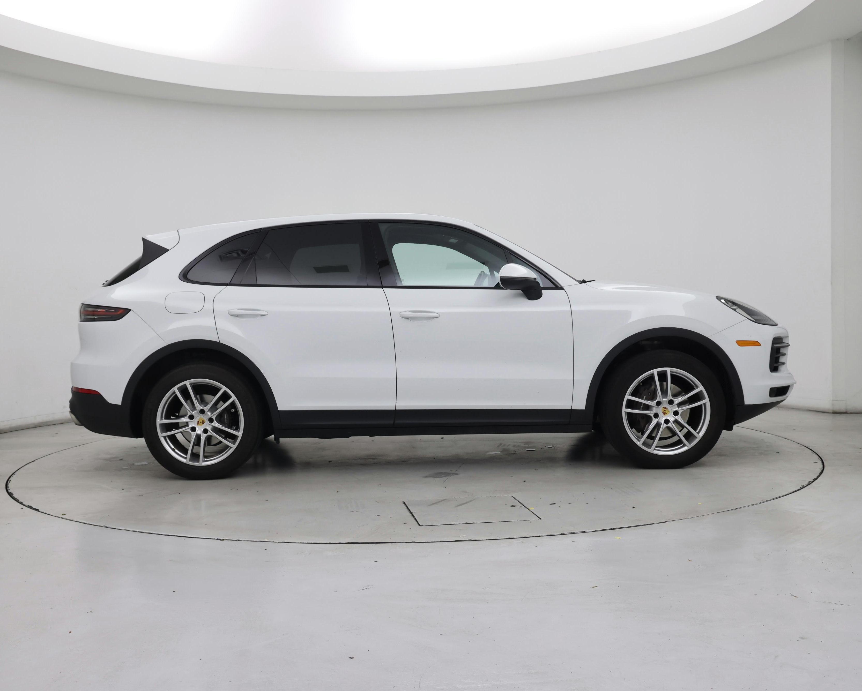 Thumbnail: 2019 Porsche Cayenne - 7