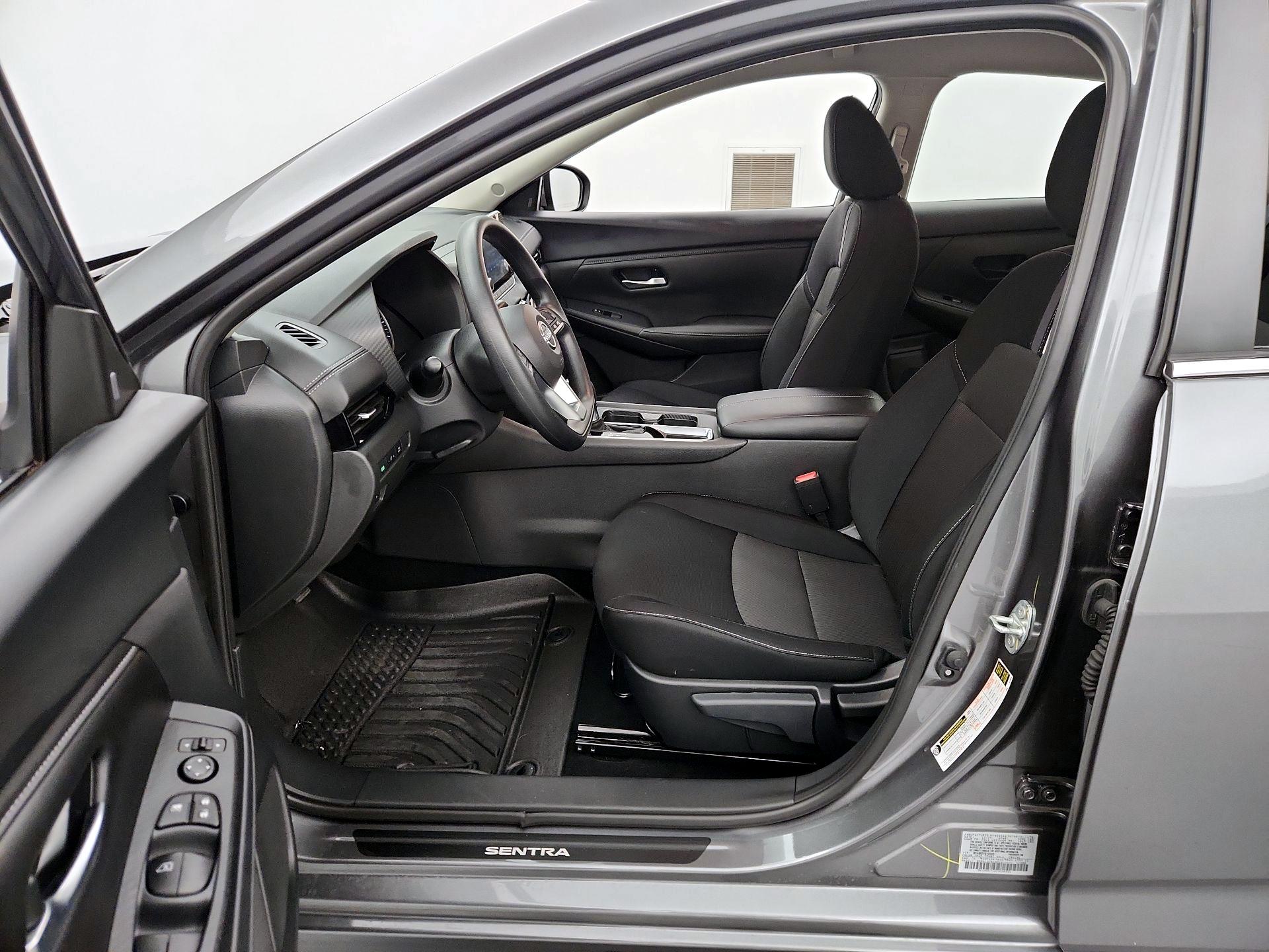 Thumbnail: 2025 Nissan Sentra - 11