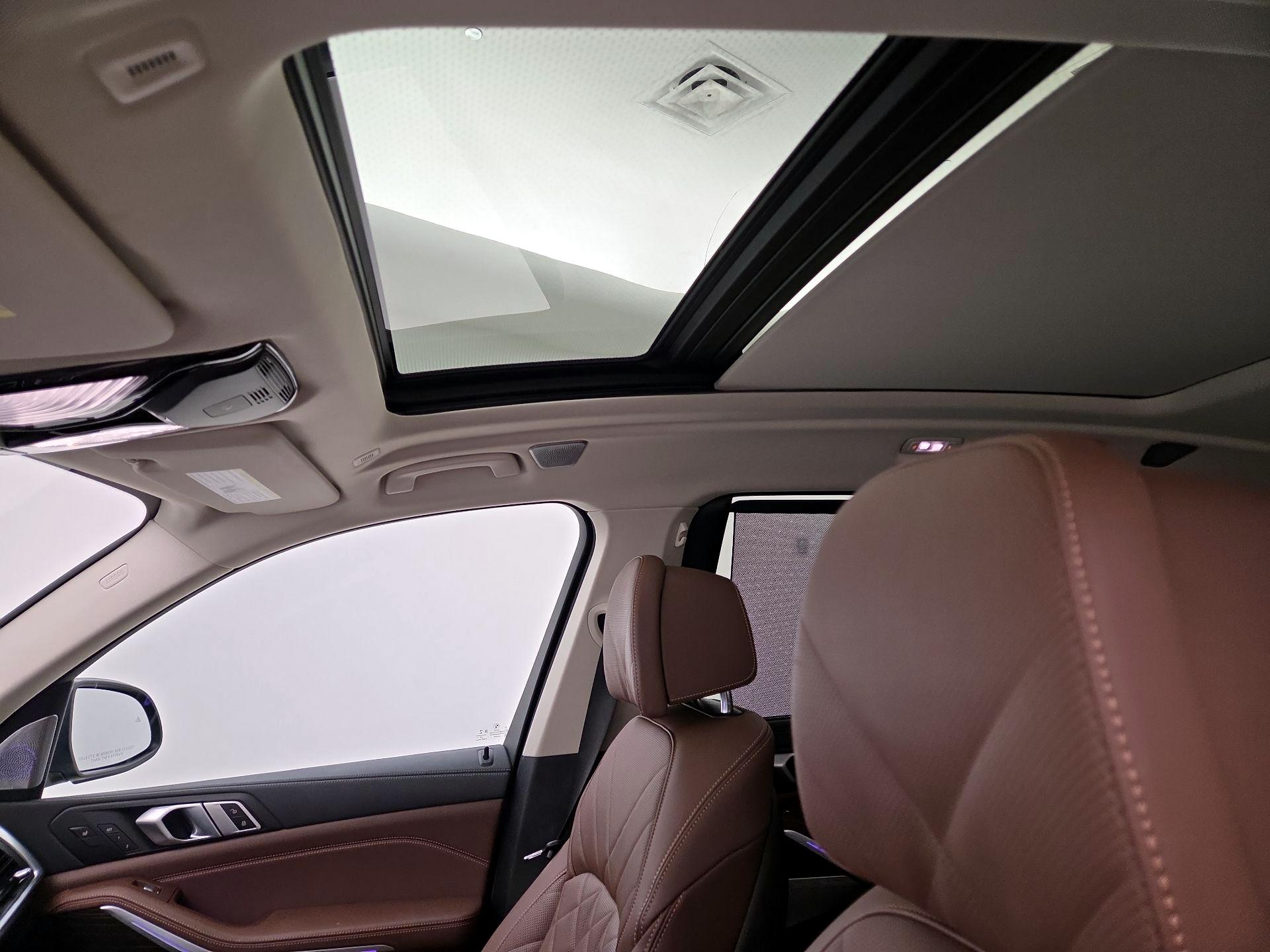 Thumbnail: 2023 BMW X7 - 20