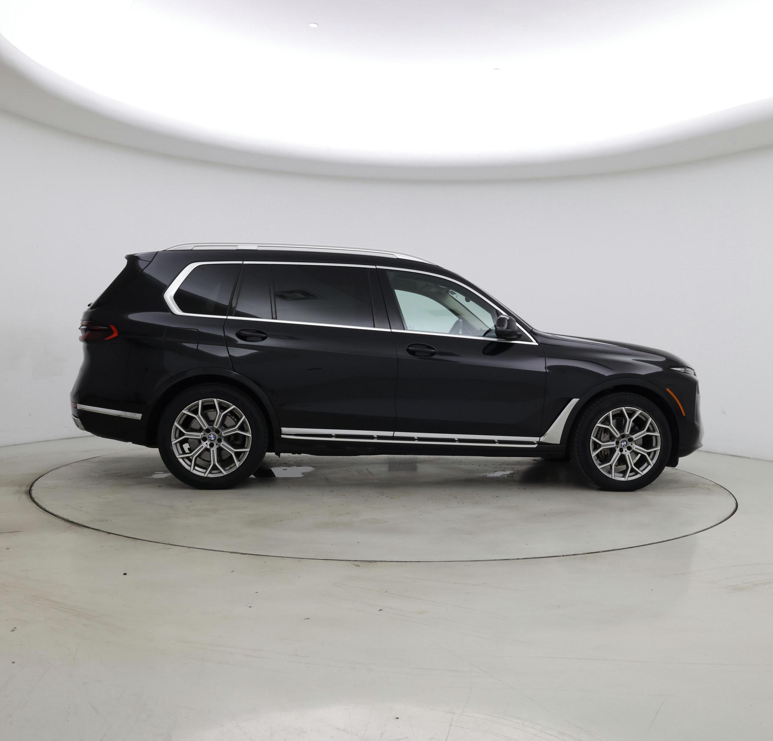 Thumbnail: 2023 BMW X7 - 7