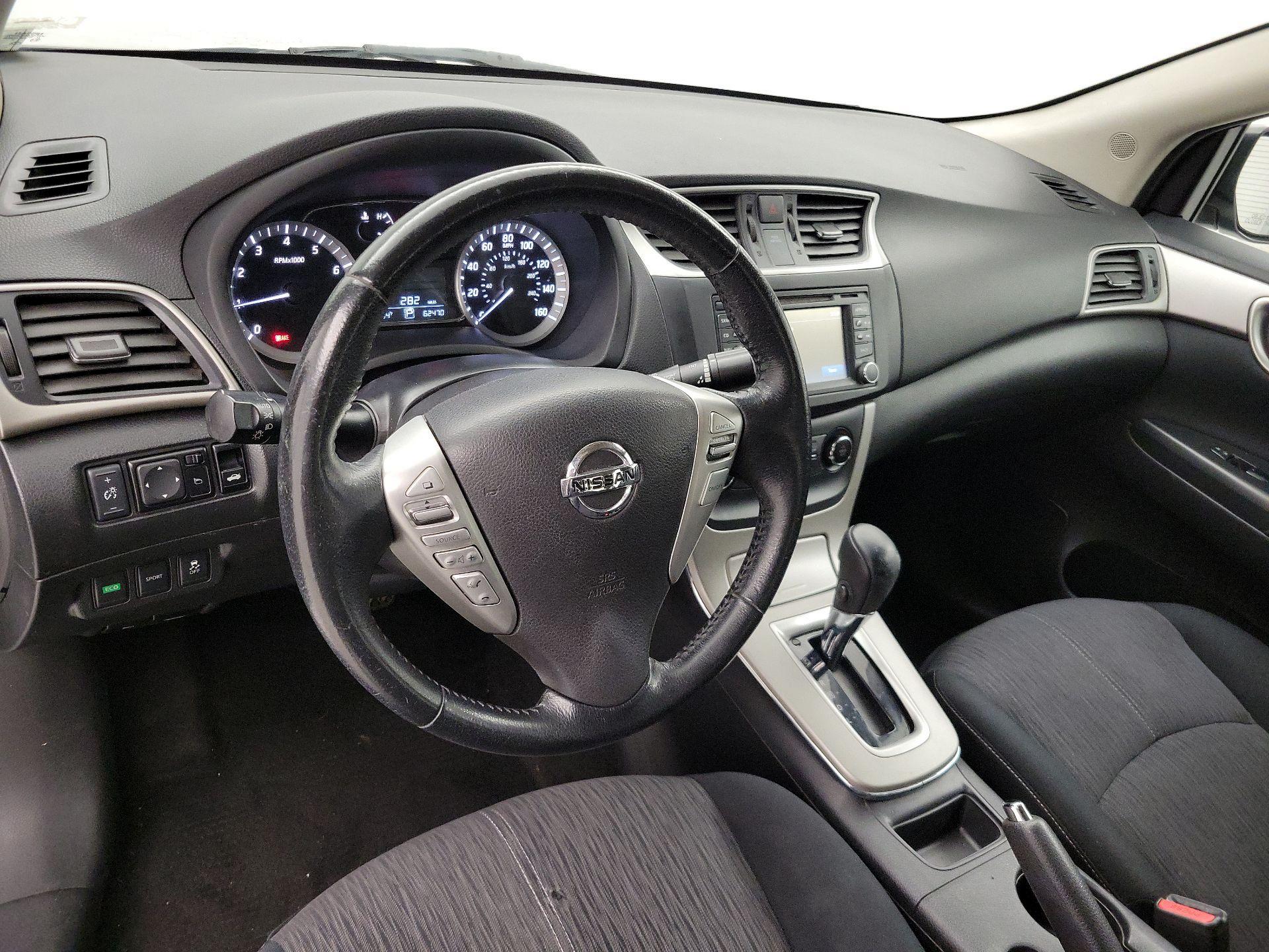 Thumbnail: 2015 Nissan Sentra - 9