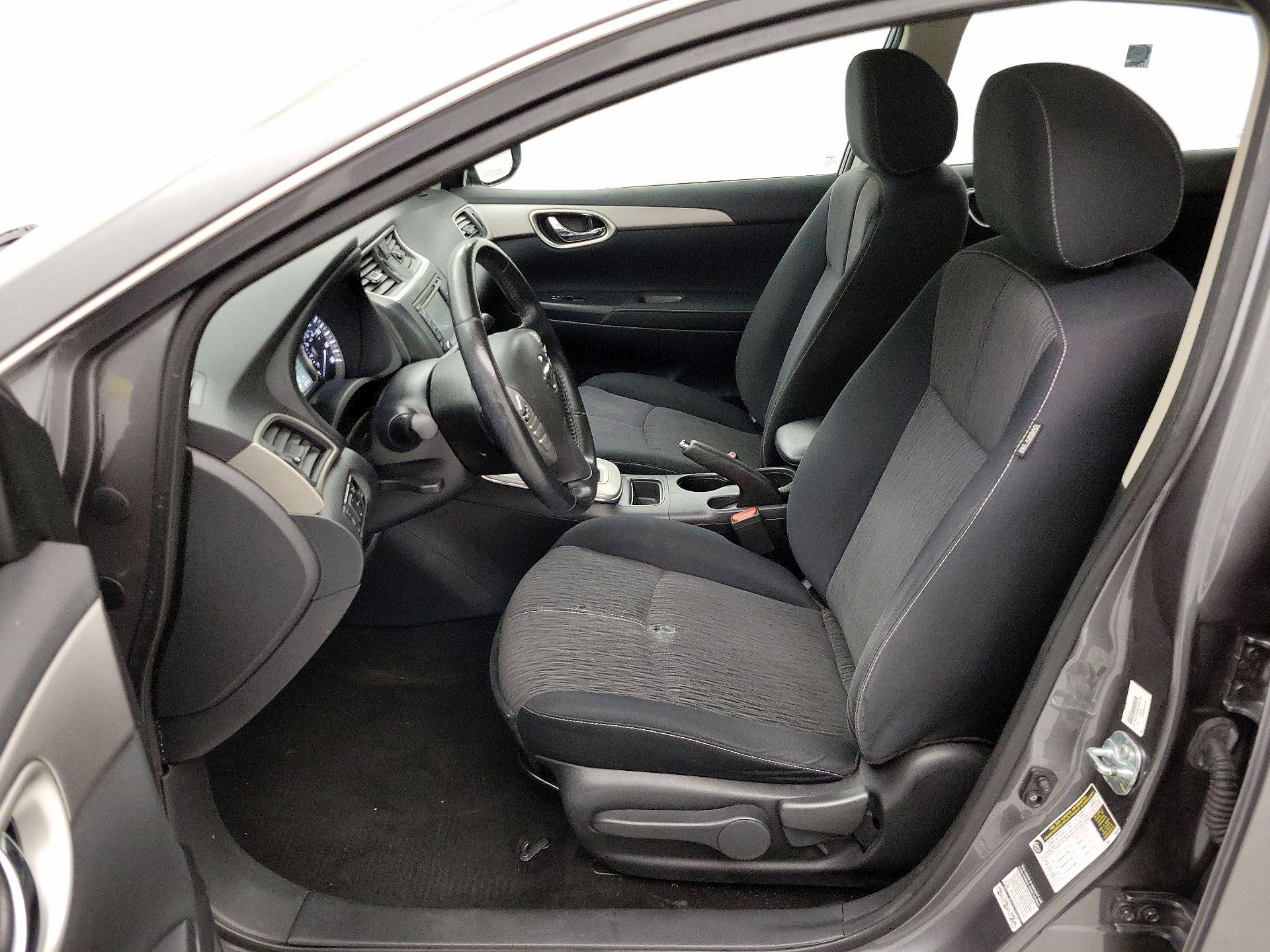 Thumbnail: 2015 Nissan Sentra - 11