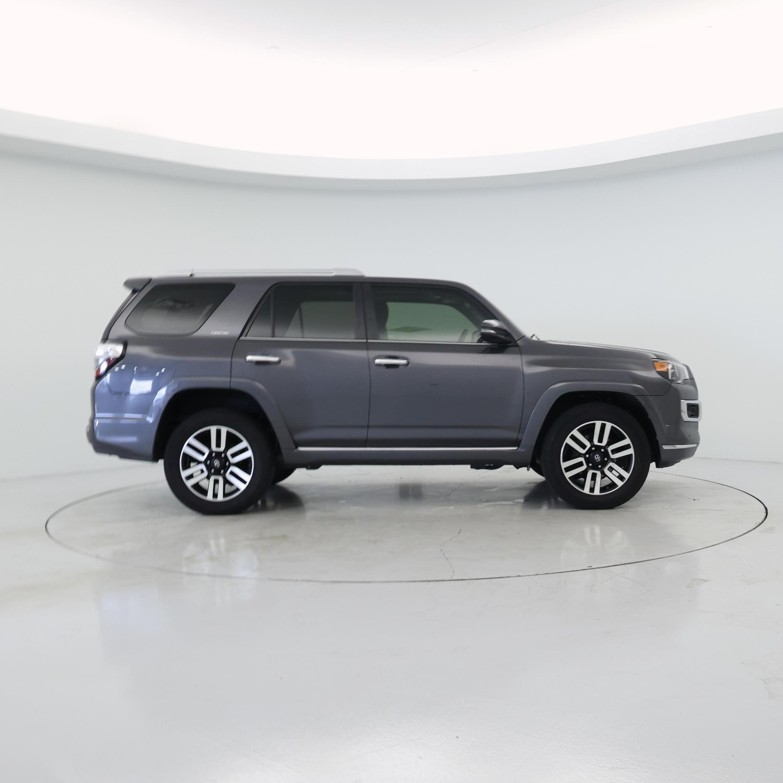Thumbnail: 2020 Toyota 4Runner - 7