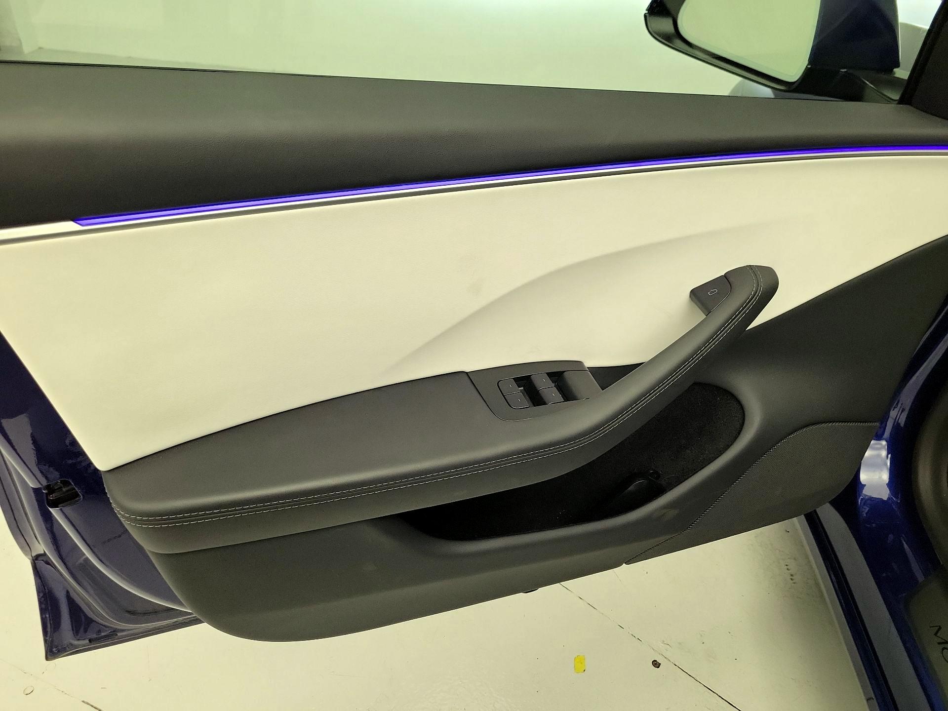 Thumbnail: 2025 Tesla Model 3 - 12