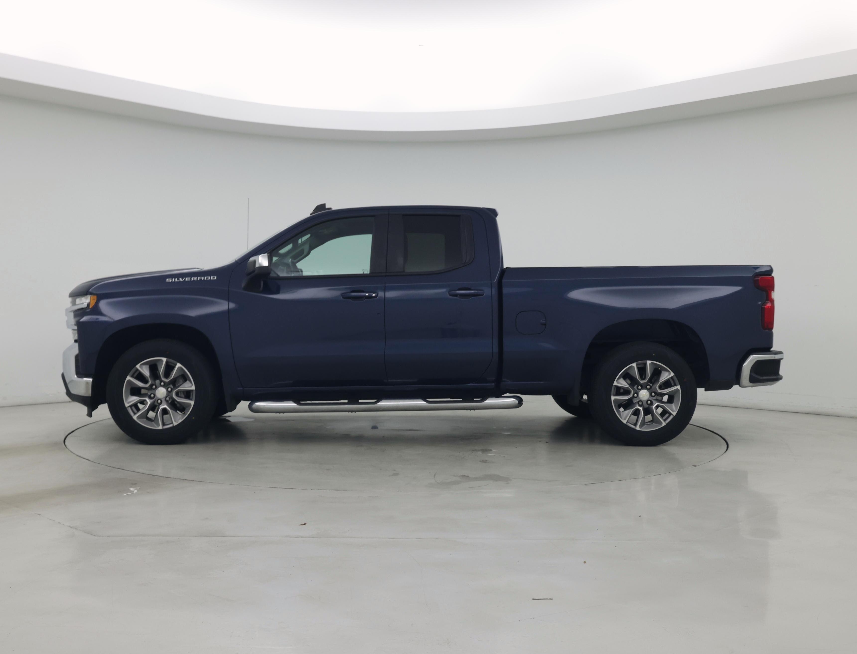 Thumbnail: 2020 Chevrolet Silverado 1500 - 3