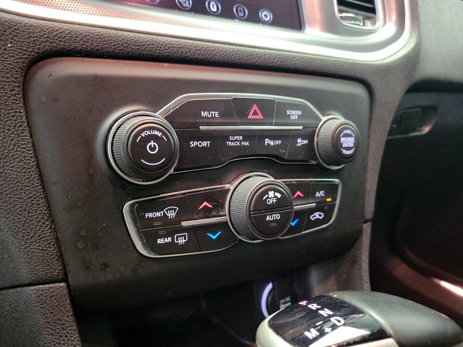 2018 Dodge Charger GT - Photo 17