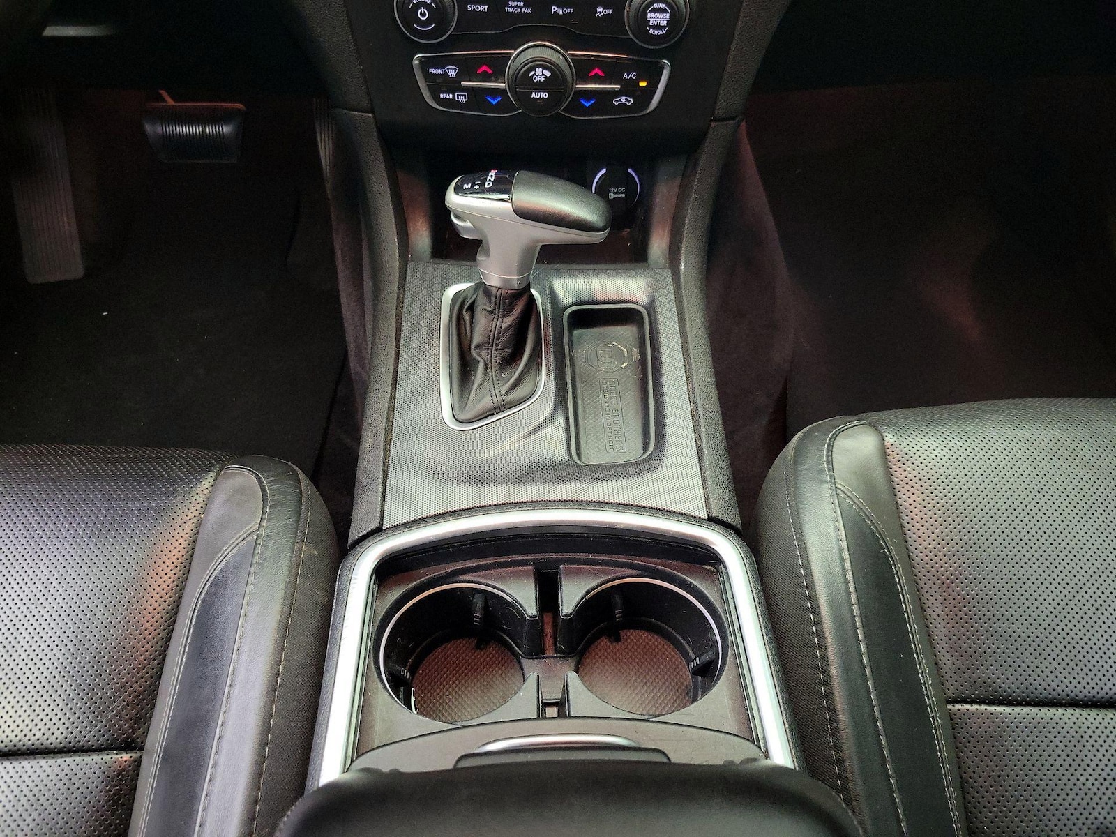 2018 Dodge Charger GT - Photo 18