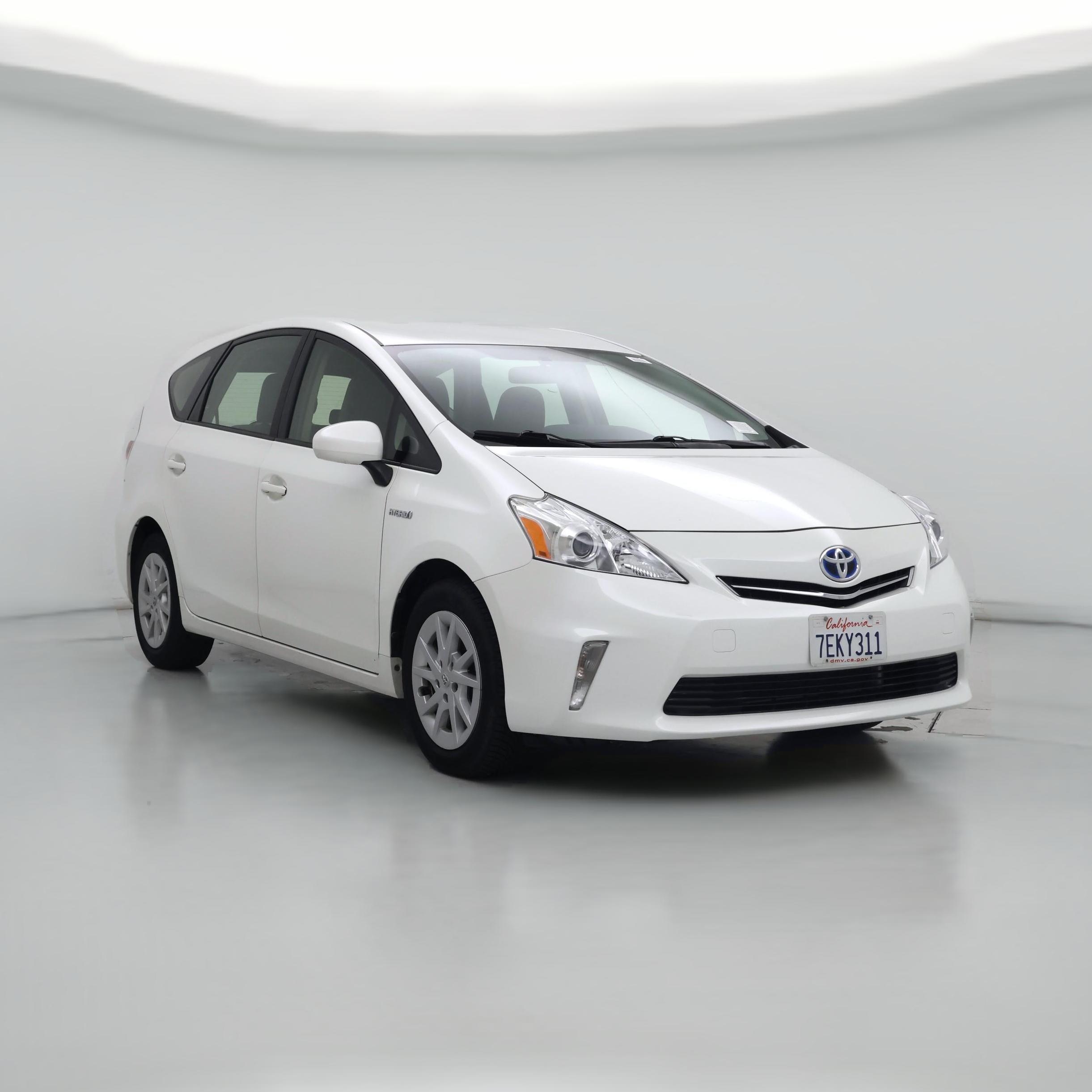 Thumbnail: 2014 Toyota Prius v - 1