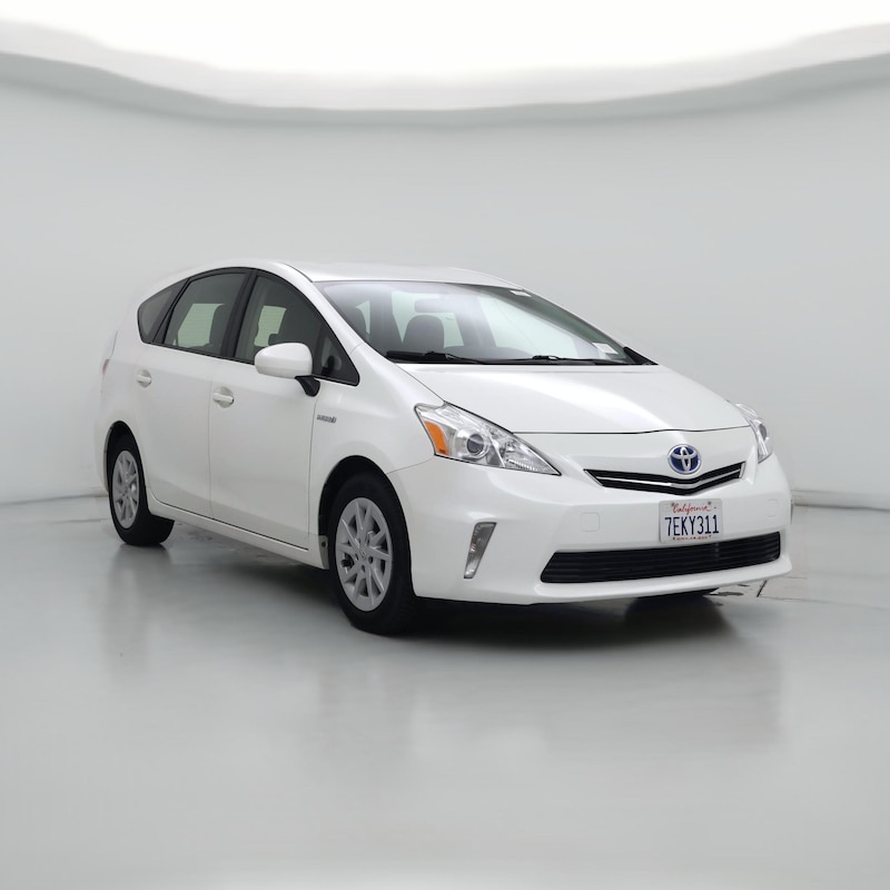 2014 Toyota Prius v Three