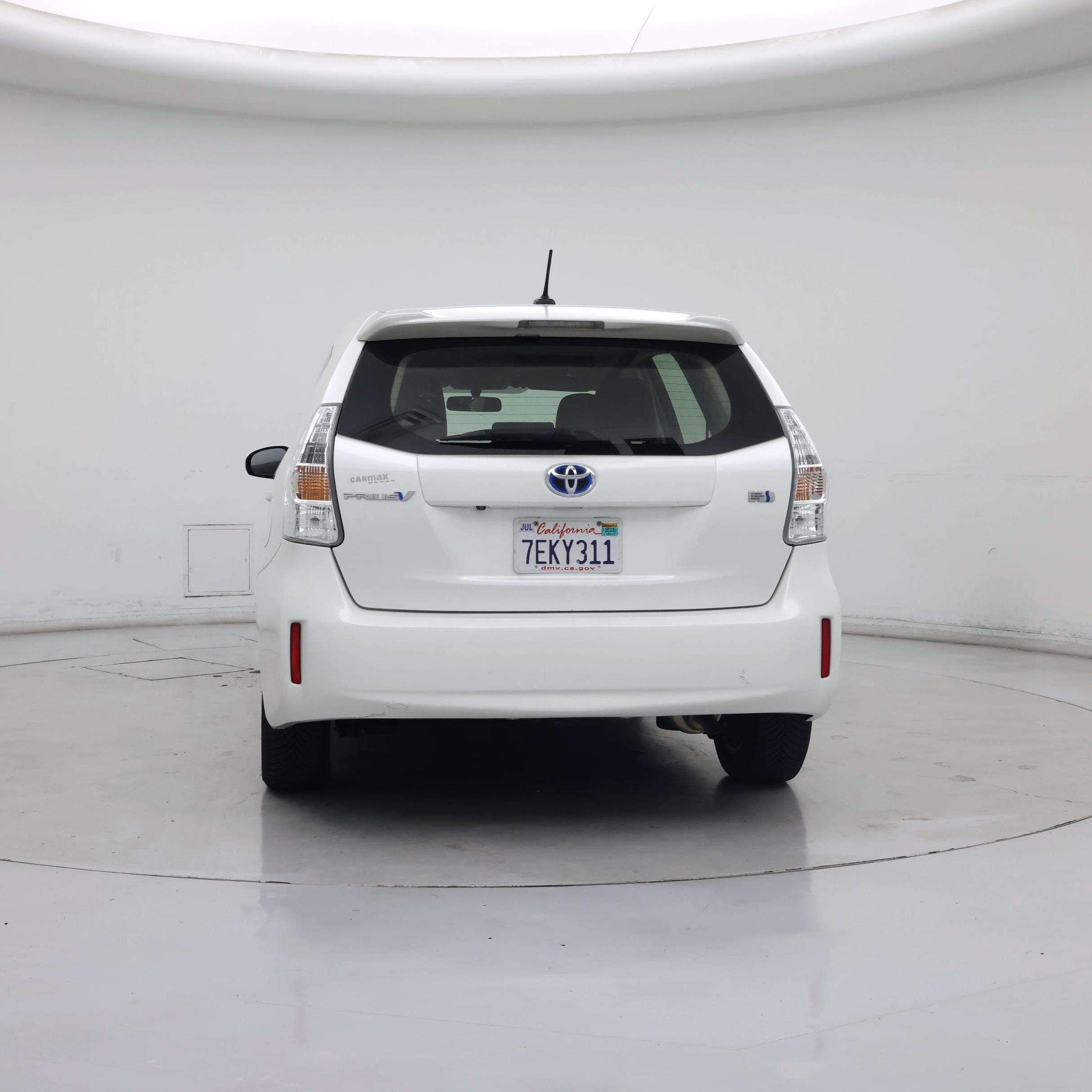 Thumbnail: 2014 Toyota Prius v - 6