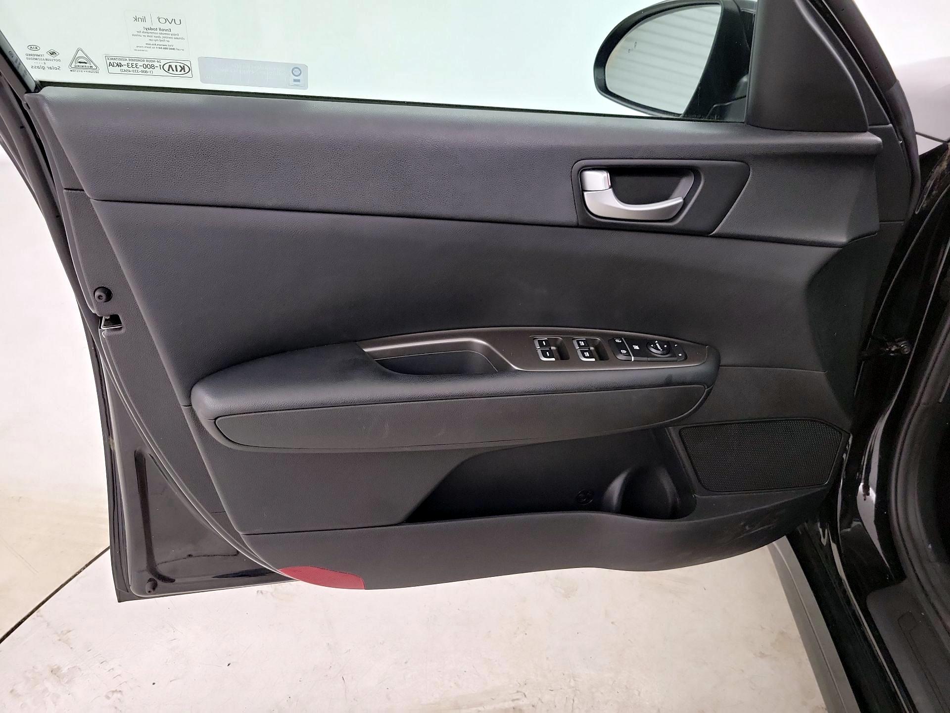 Thumbnail: 2019 Kia Optima - 12