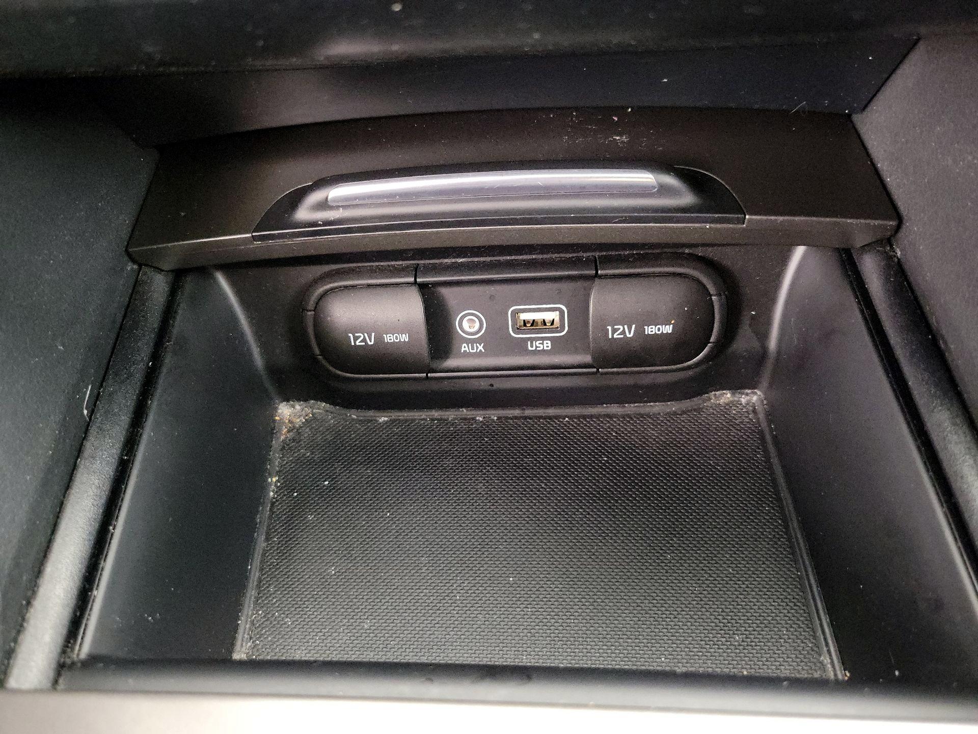 Thumbnail: 2019 Kia Optima - 18