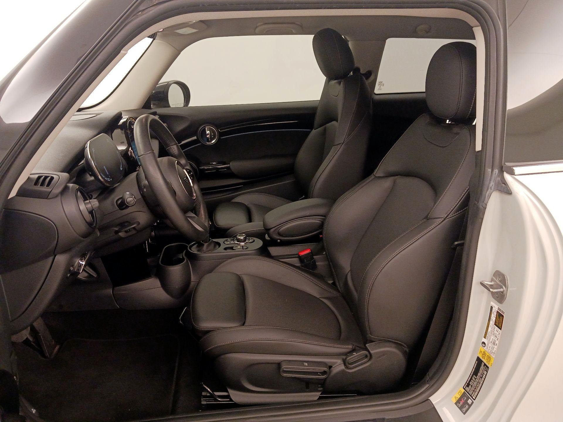 Thumbnail: 2022 MINI Cooper Hardtop - 11