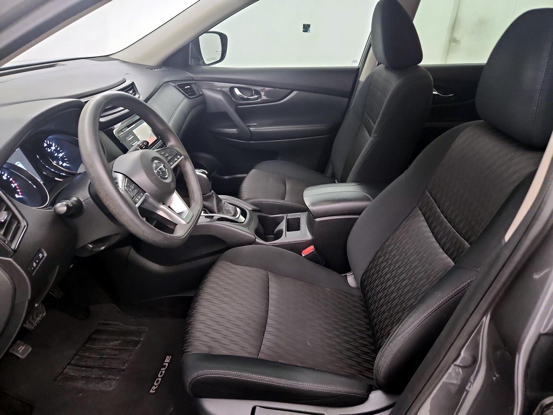 Thumbnail: 2017 Nissan Rogue - 11