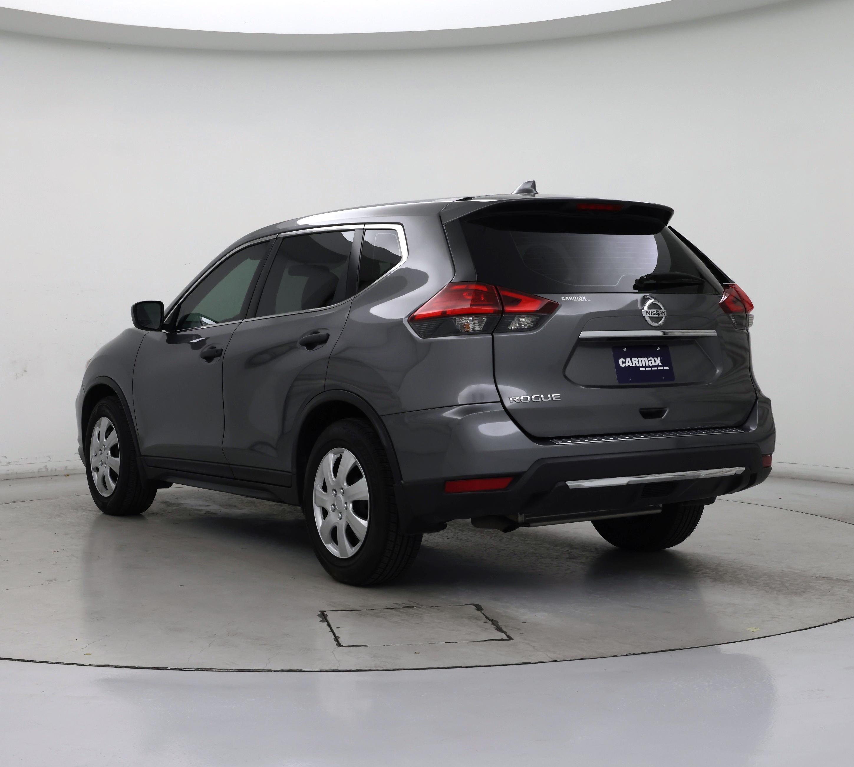 Thumbnail: 2017 Nissan Rogue - 2