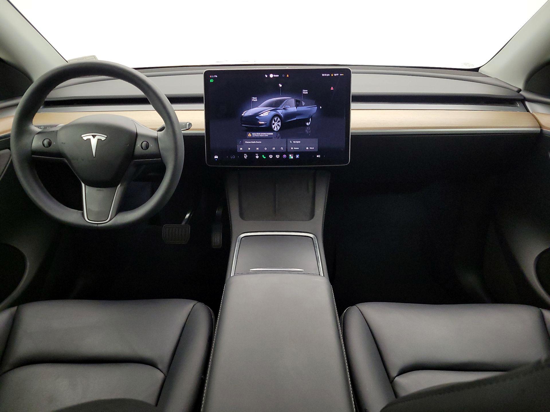 Thumbnail: 2024 Tesla Model Y - 9