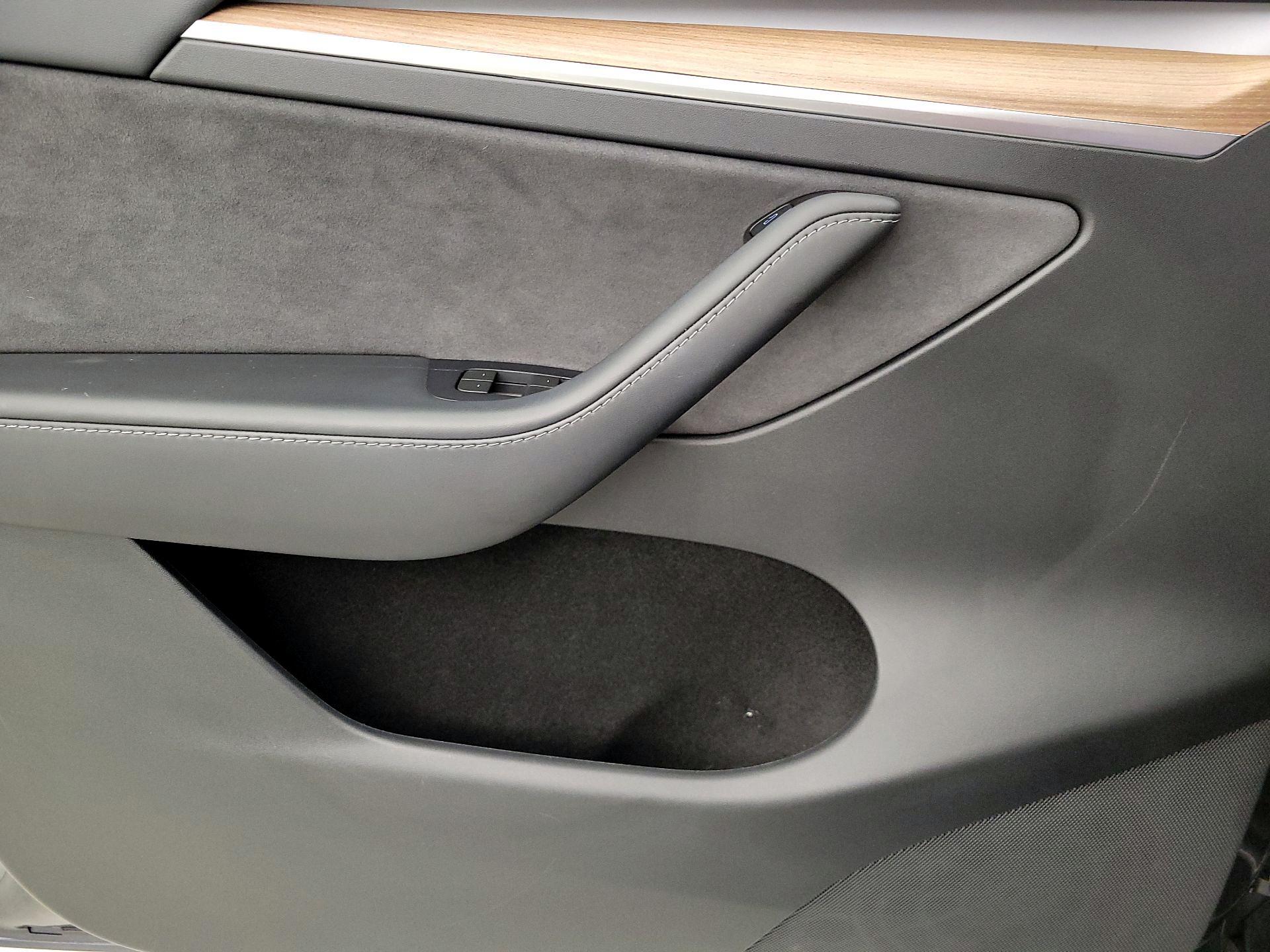 Thumbnail: 2024 Tesla Model Y - 12