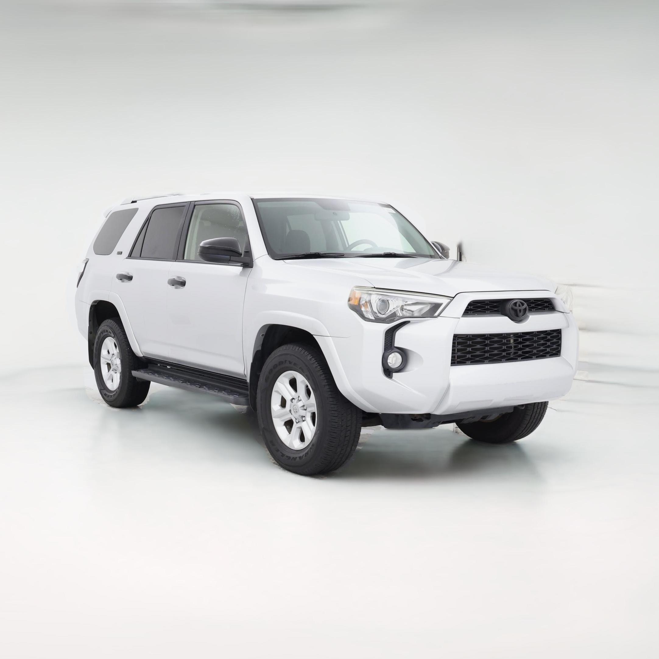 Thumbnail: 2015 Toyota 4Runner - 1