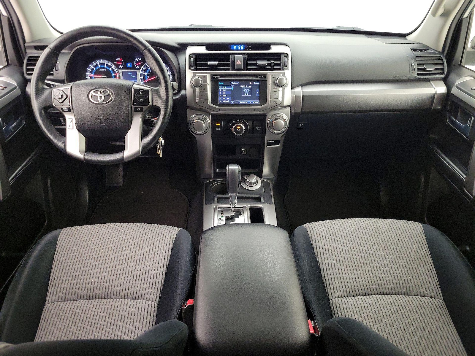 2015 Toyota 4Runner SR5 - Photo 10