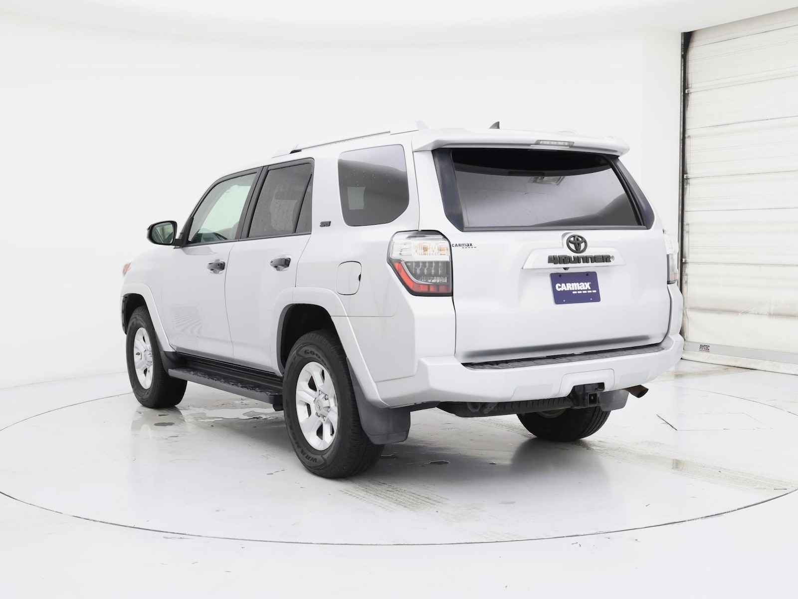 2015 Toyota 4Runner SR5 - Photo 3