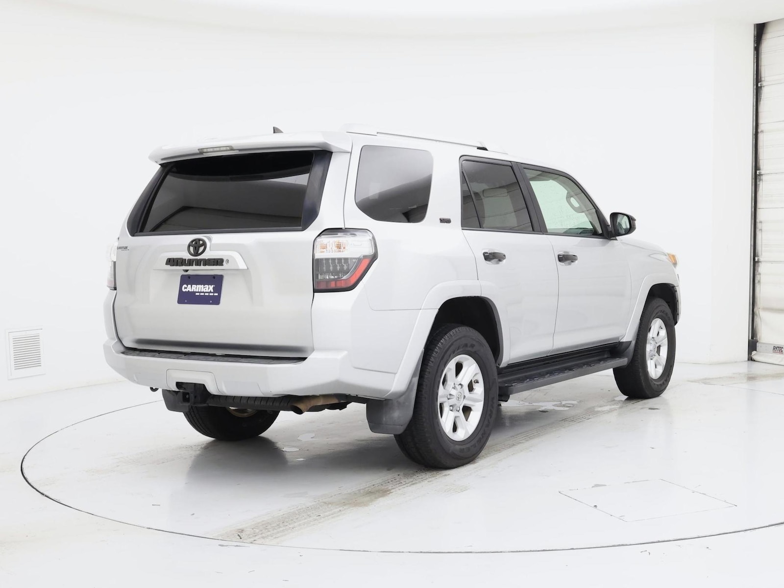 2015 Toyota 4Runner SR5 - Photo 9