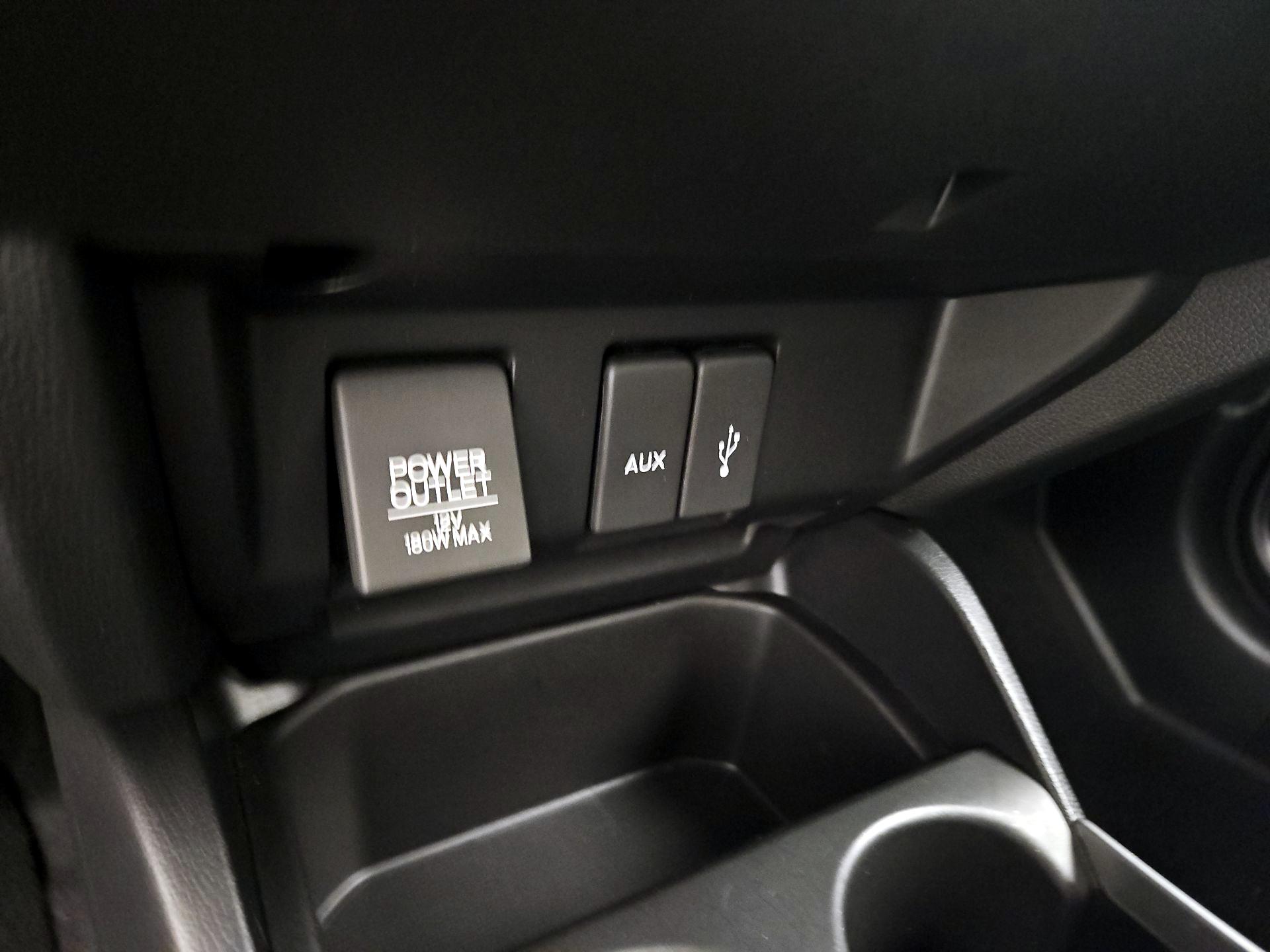 Thumbnail: 2016 Honda Fit - 18