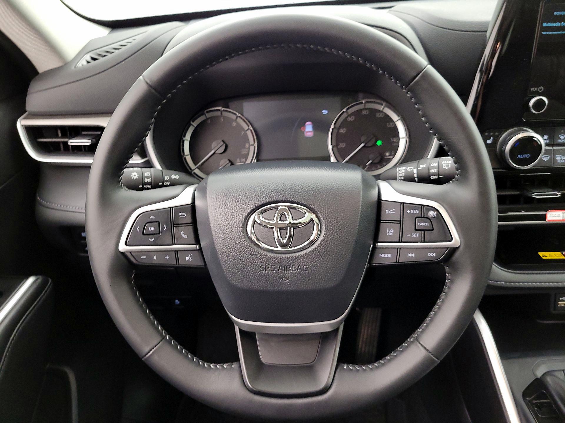 Thumbnail: 2026 Toyota Highlander - 10