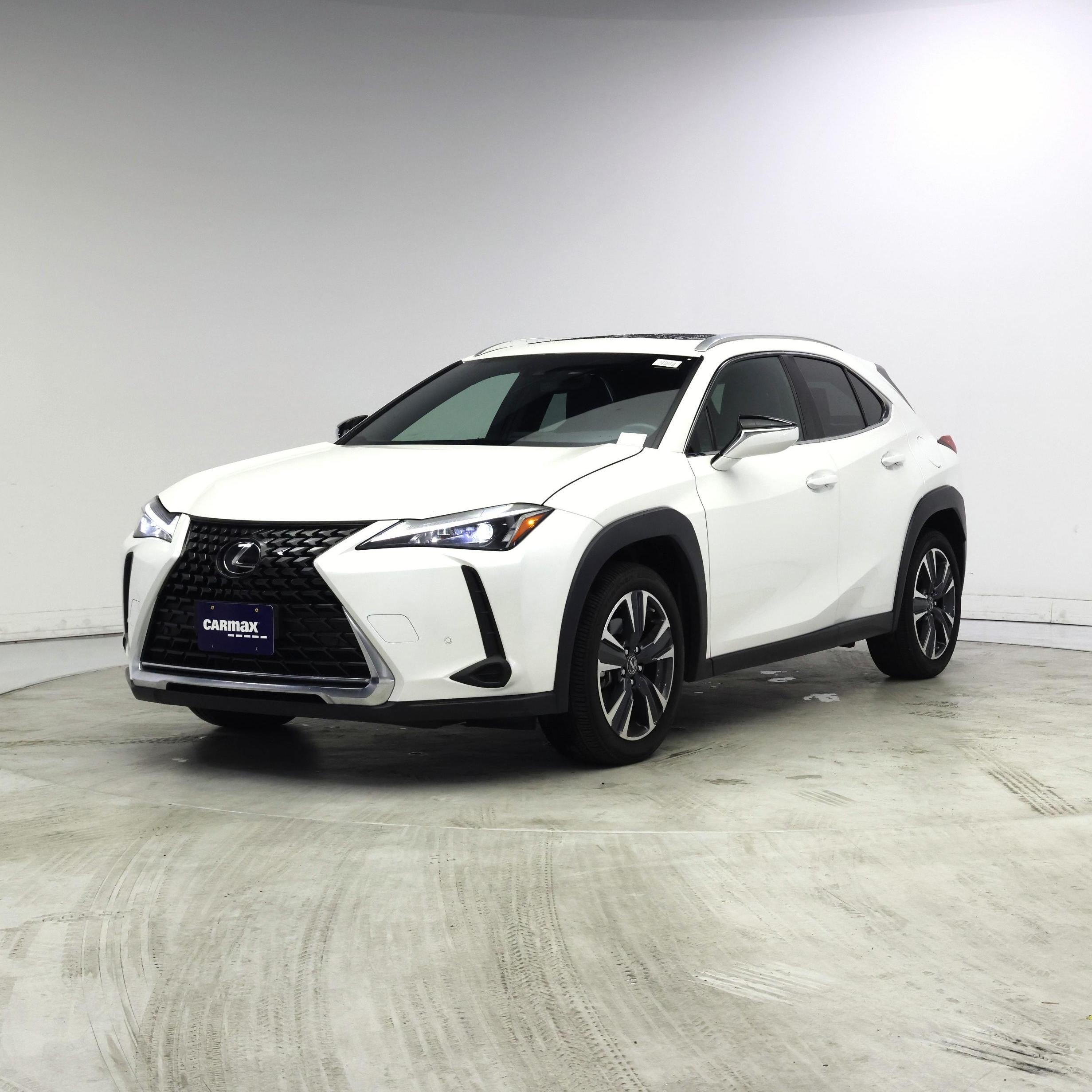Thumbnail: 2024 Lexus UX - 4