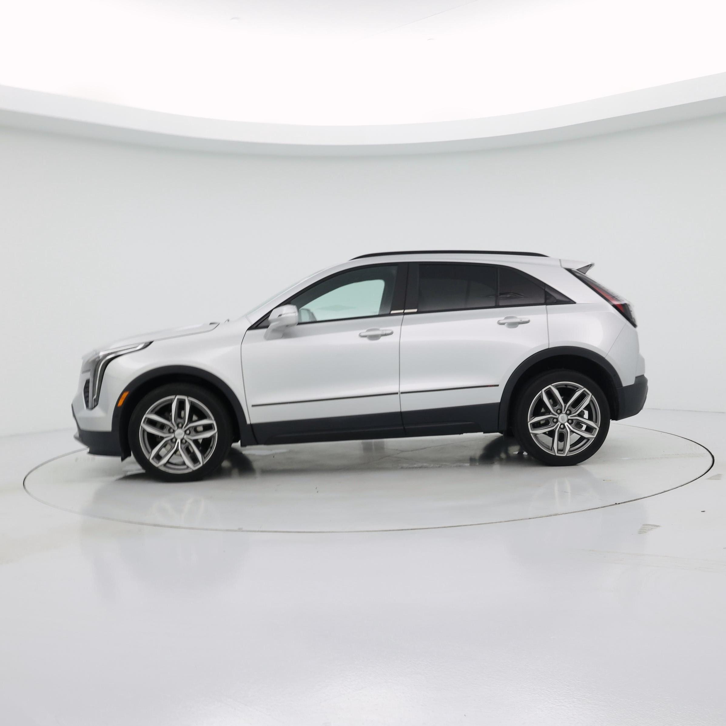 Thumbnail: 2020 Cadillac XT4 - 3