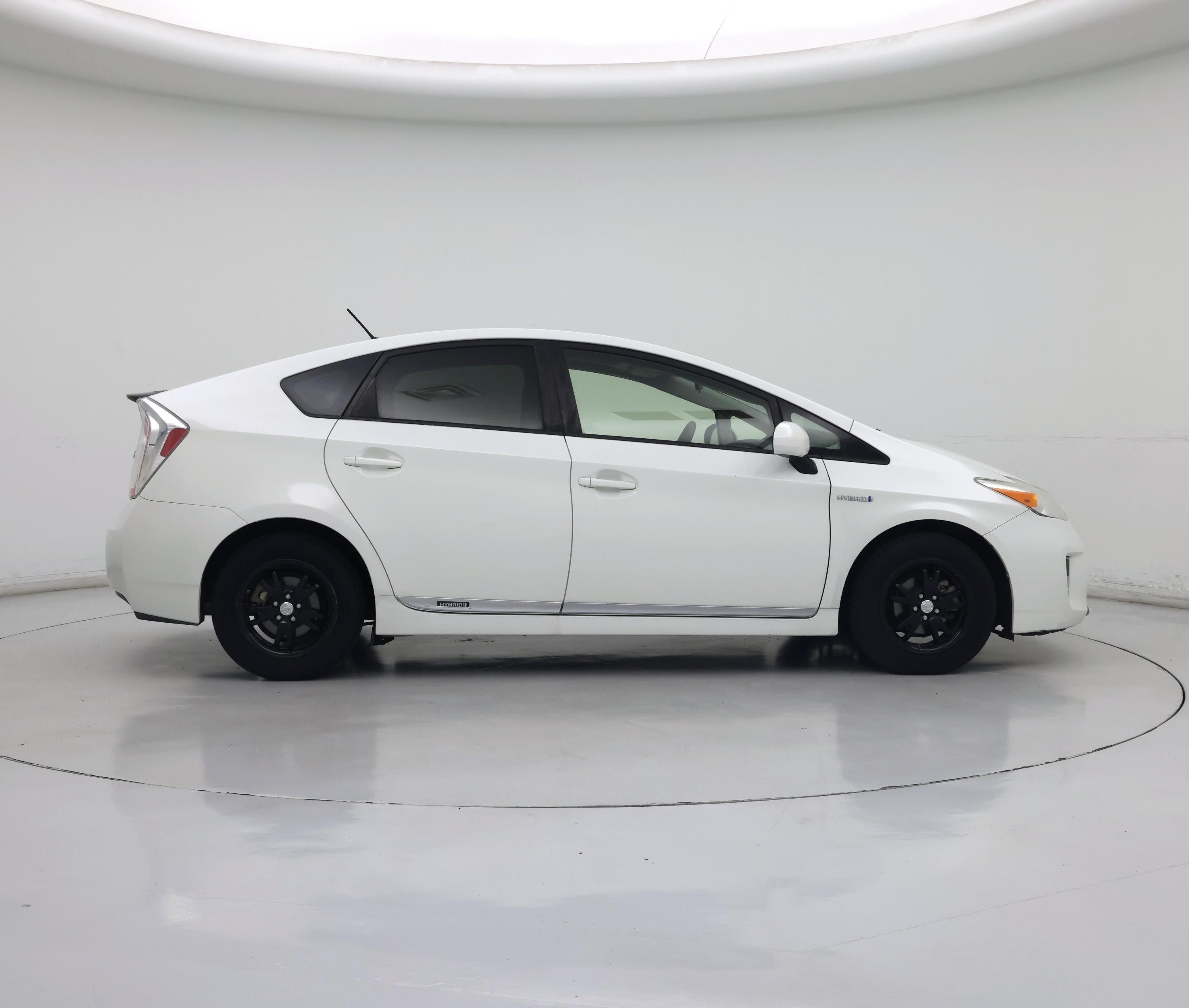 Thumbnail: 2015 Toyota Prius - 7