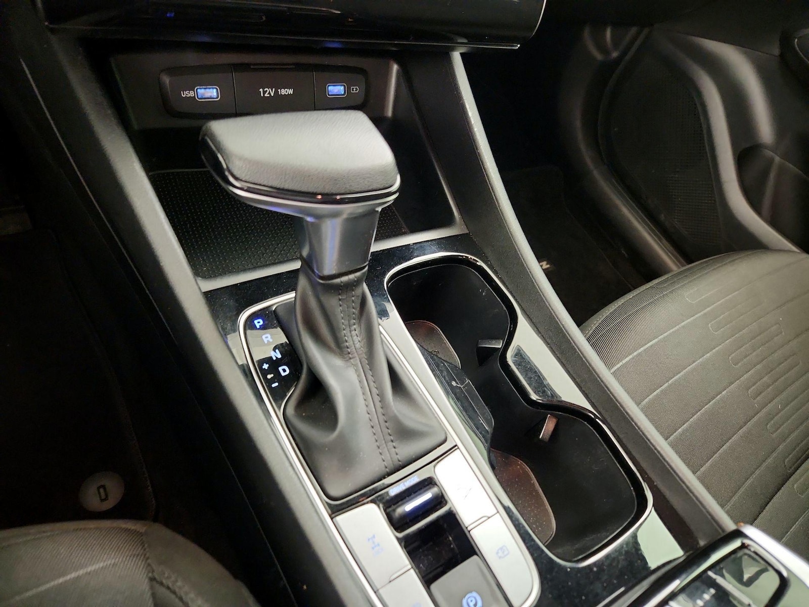 2022 Hyundai Santa Cruz SEL - Photo 18