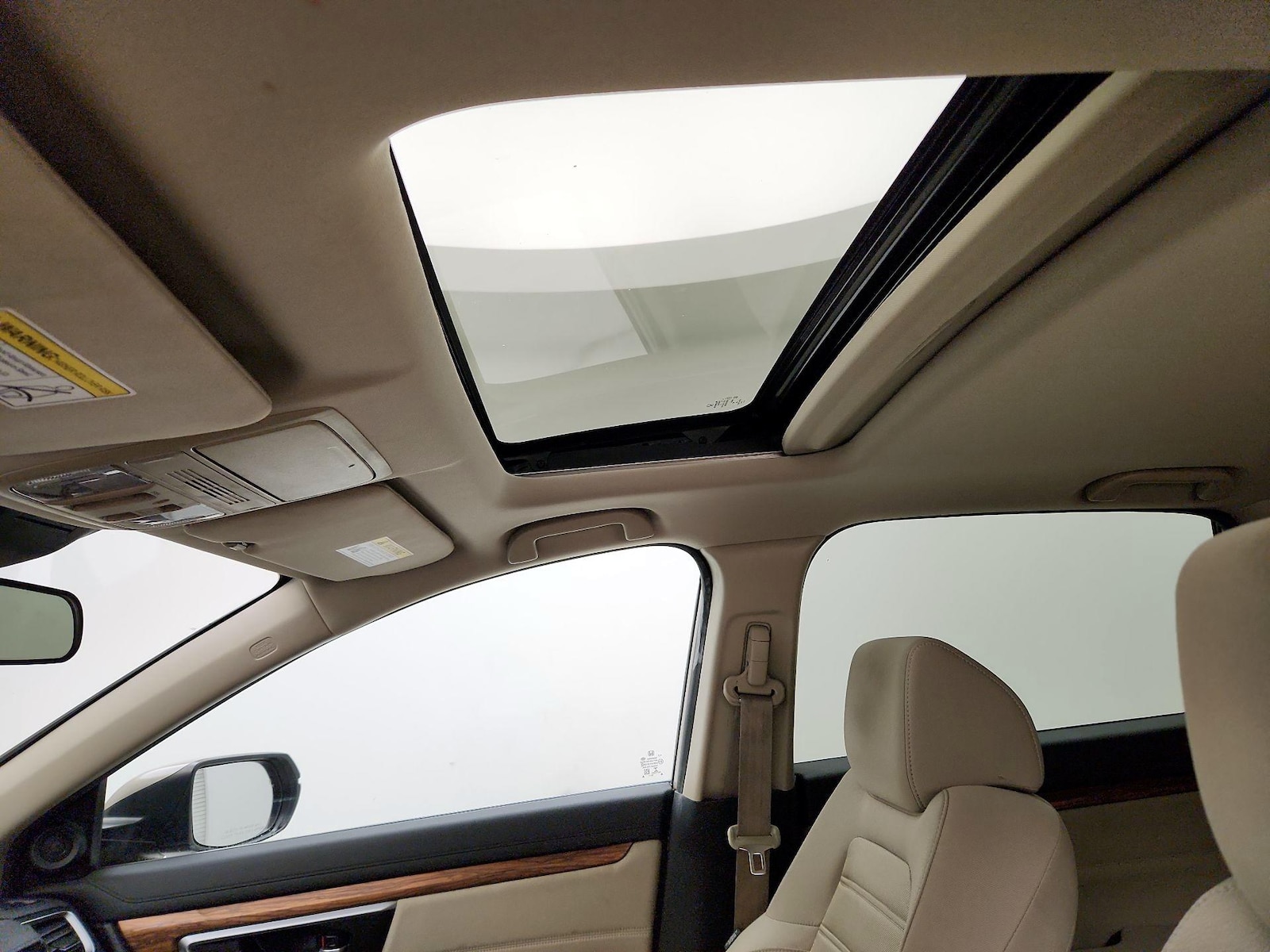 Sunroof(s) & Overhead Airbags