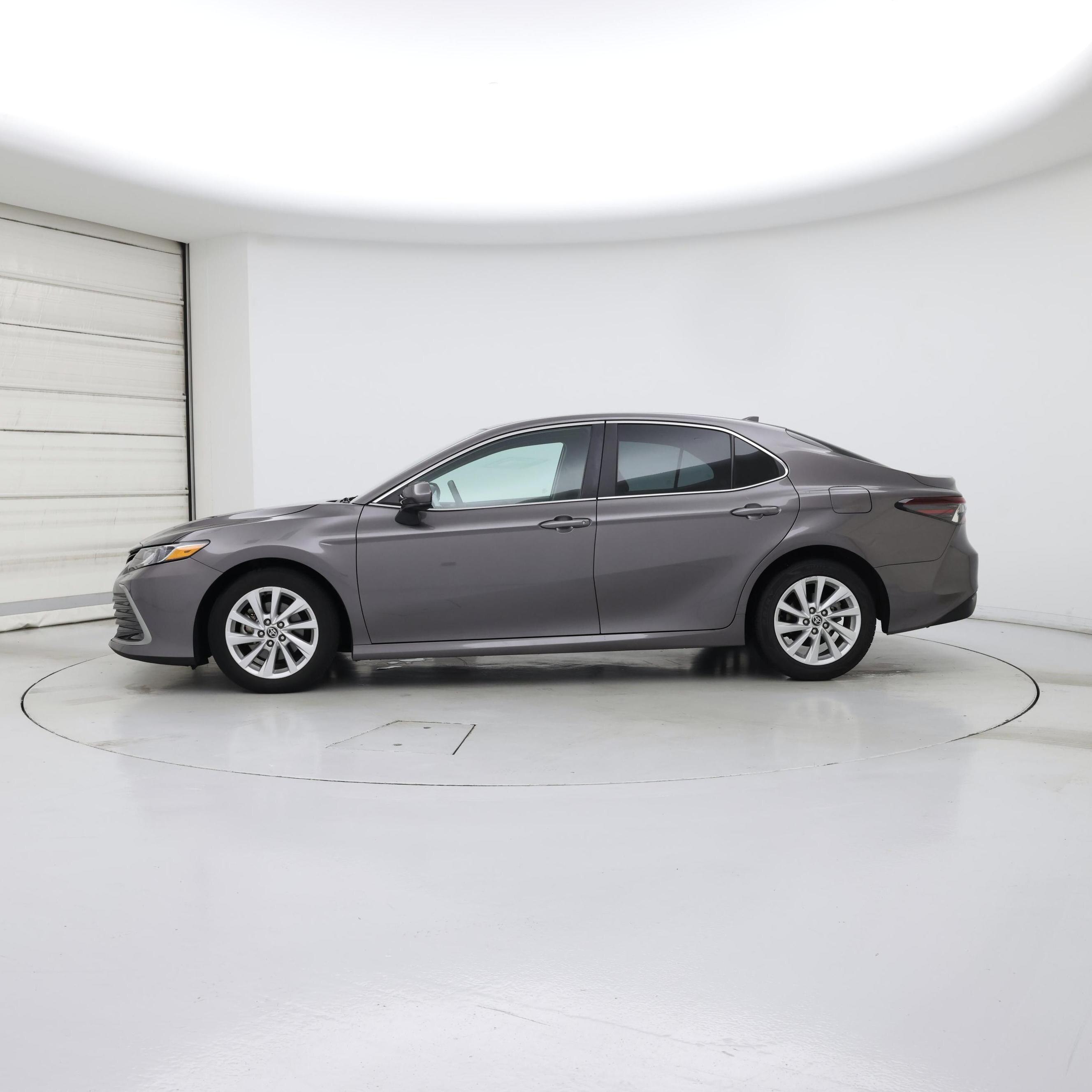 Thumbnail: 2023 Toyota Camry - 3
