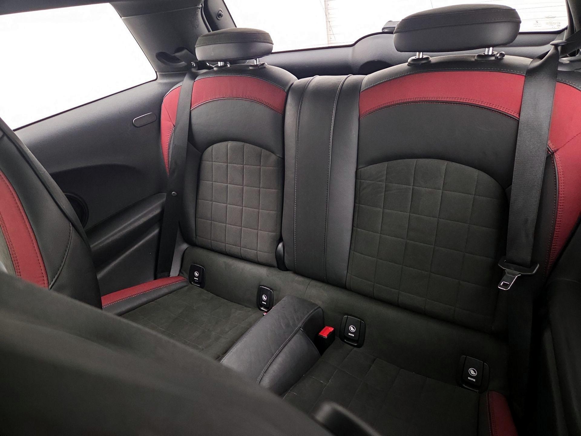 Thumbnail: 2018 MINI Cooper Hardtop - 19