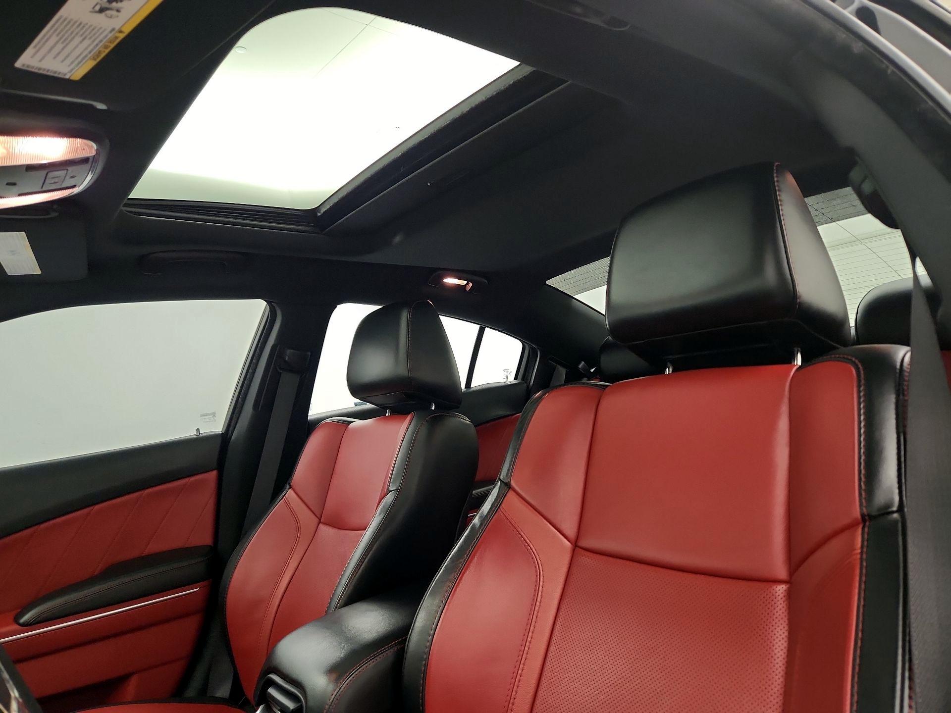 Thumbnail: 2016 Dodge Charger - 19