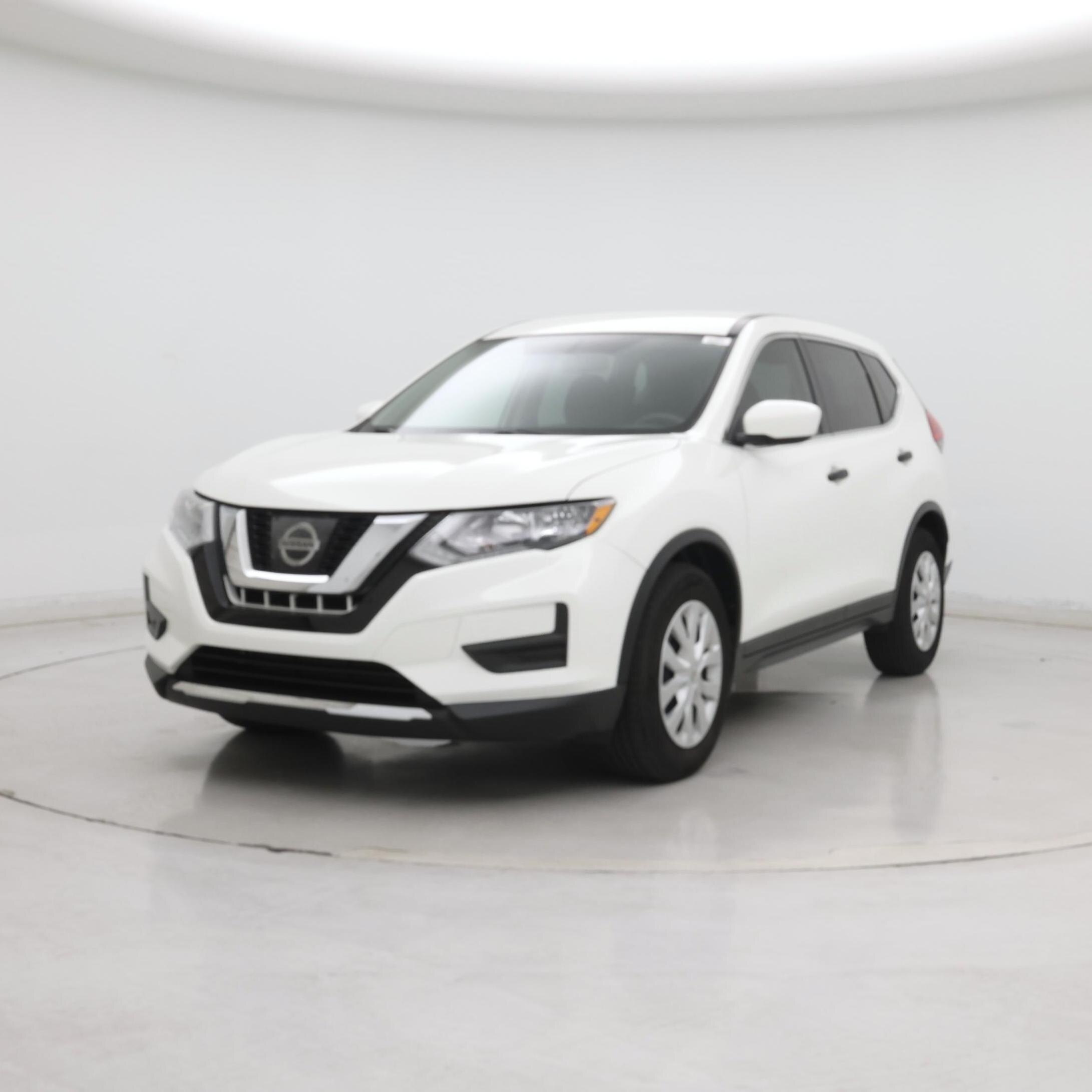 Thumbnail: 2017 Nissan Rogue - 4