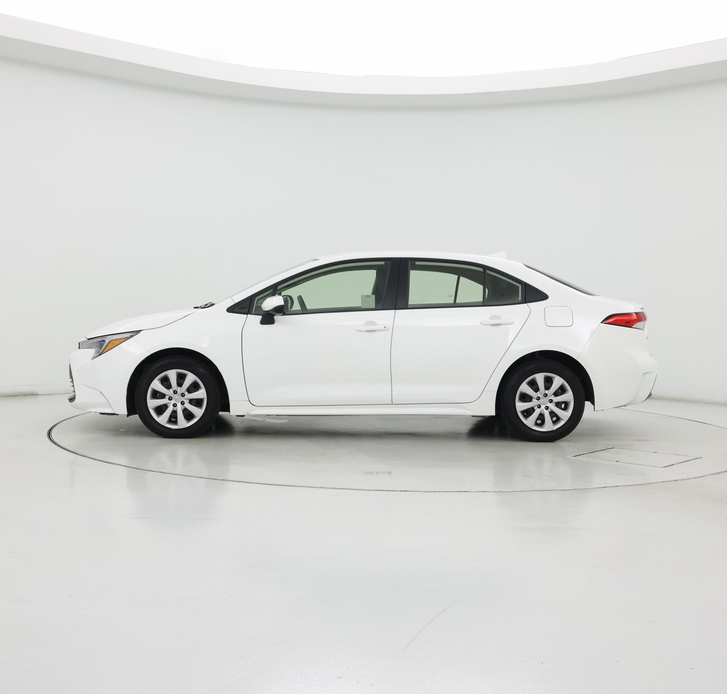 Thumbnail: 2024 Toyota Corolla - 3