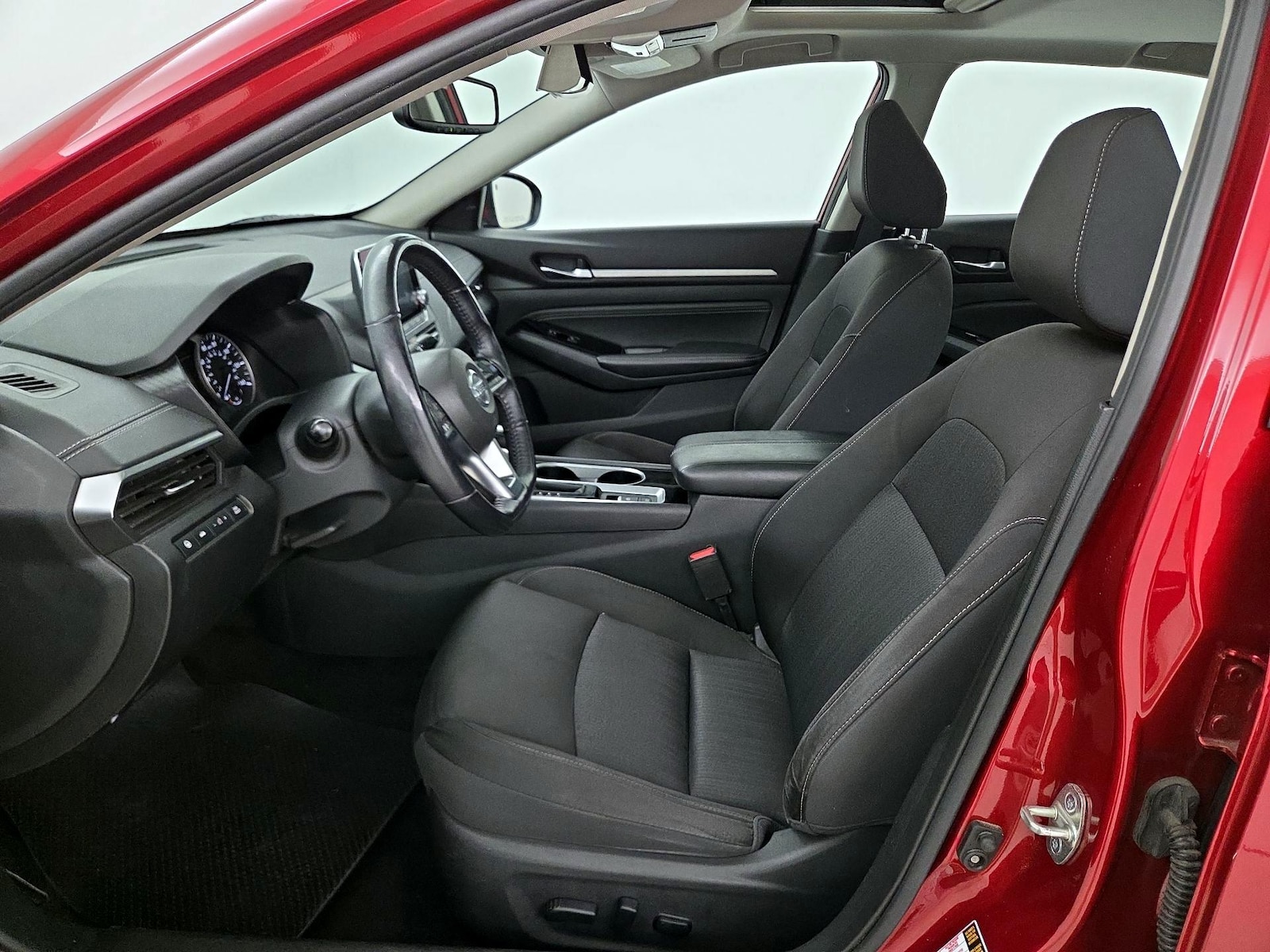2020 Nissan Altima SV - Photo 12