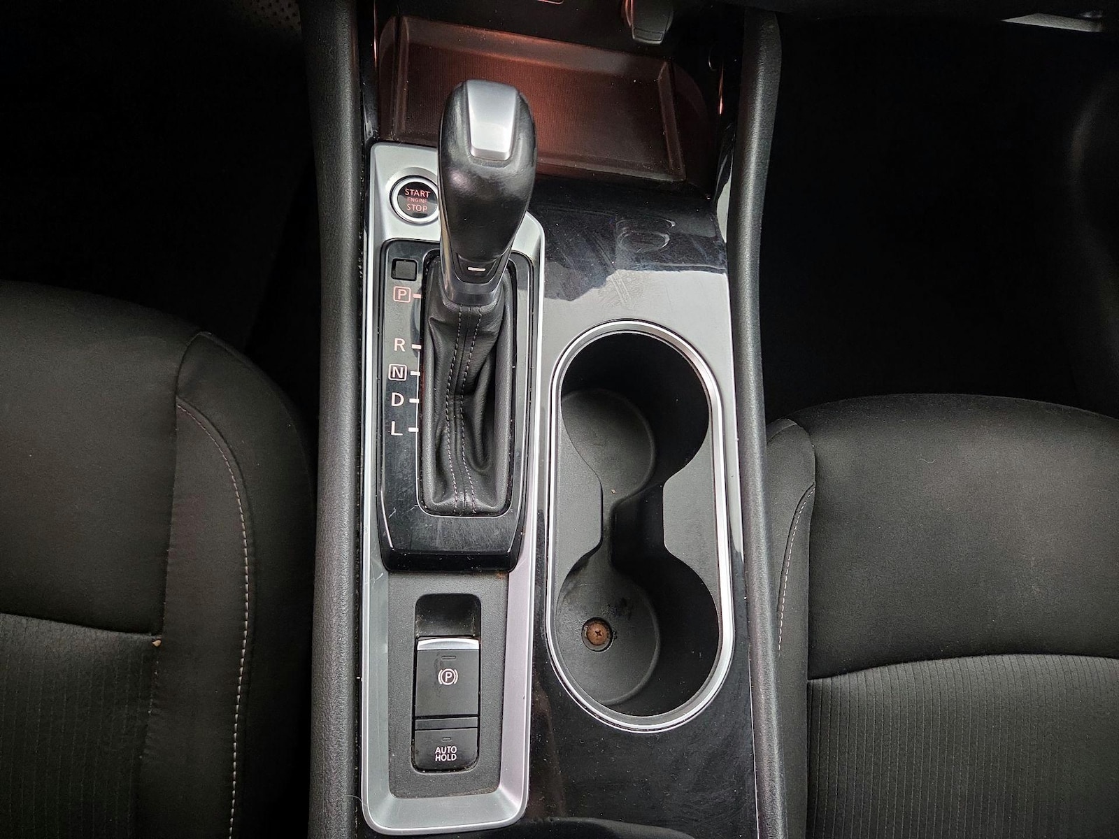 2020 Nissan Altima SV - Photo 18