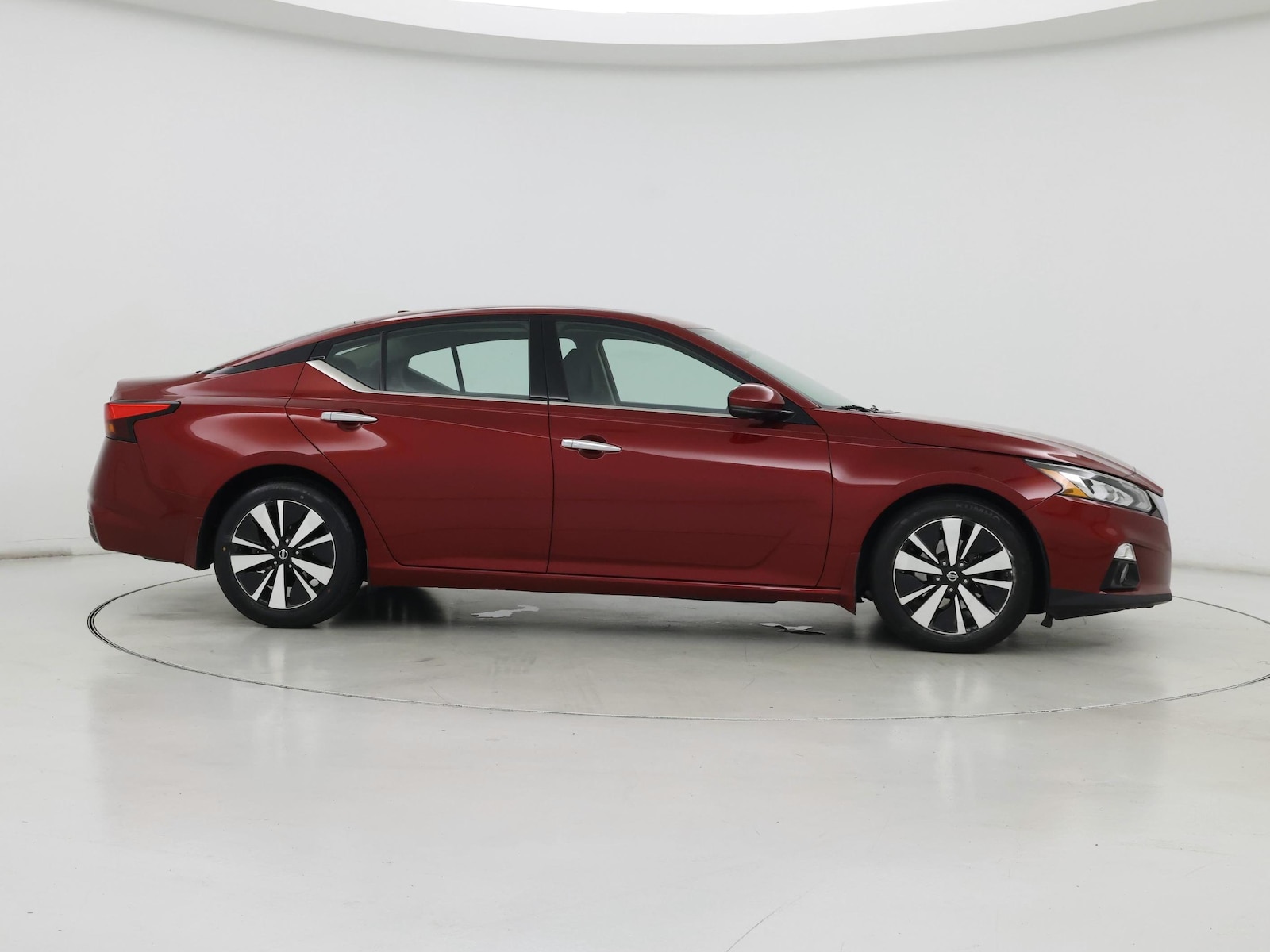 2020 Nissan Altima SV - Photo 8