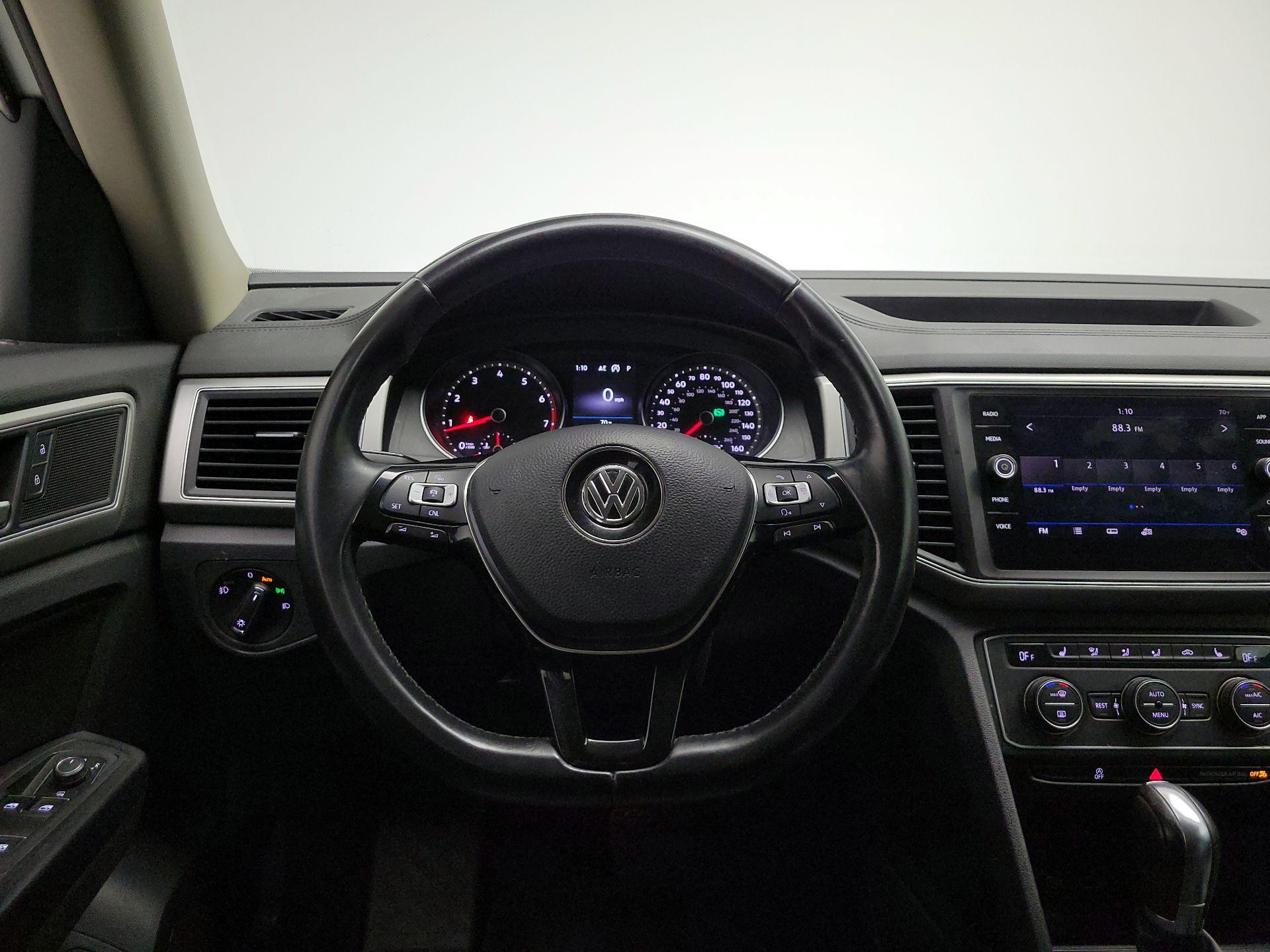 Thumbnail: 2018 Volkswagen Atlas - 10