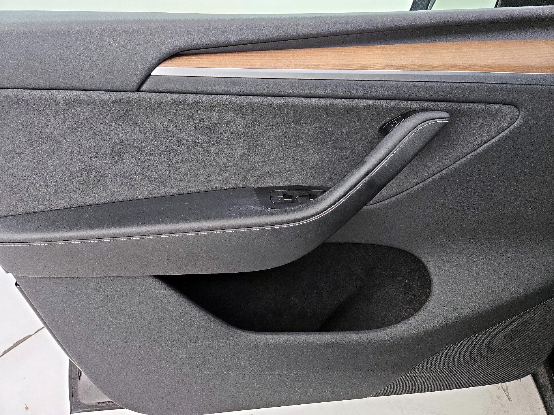 Thumbnail: 2024 Tesla Model Y - 12