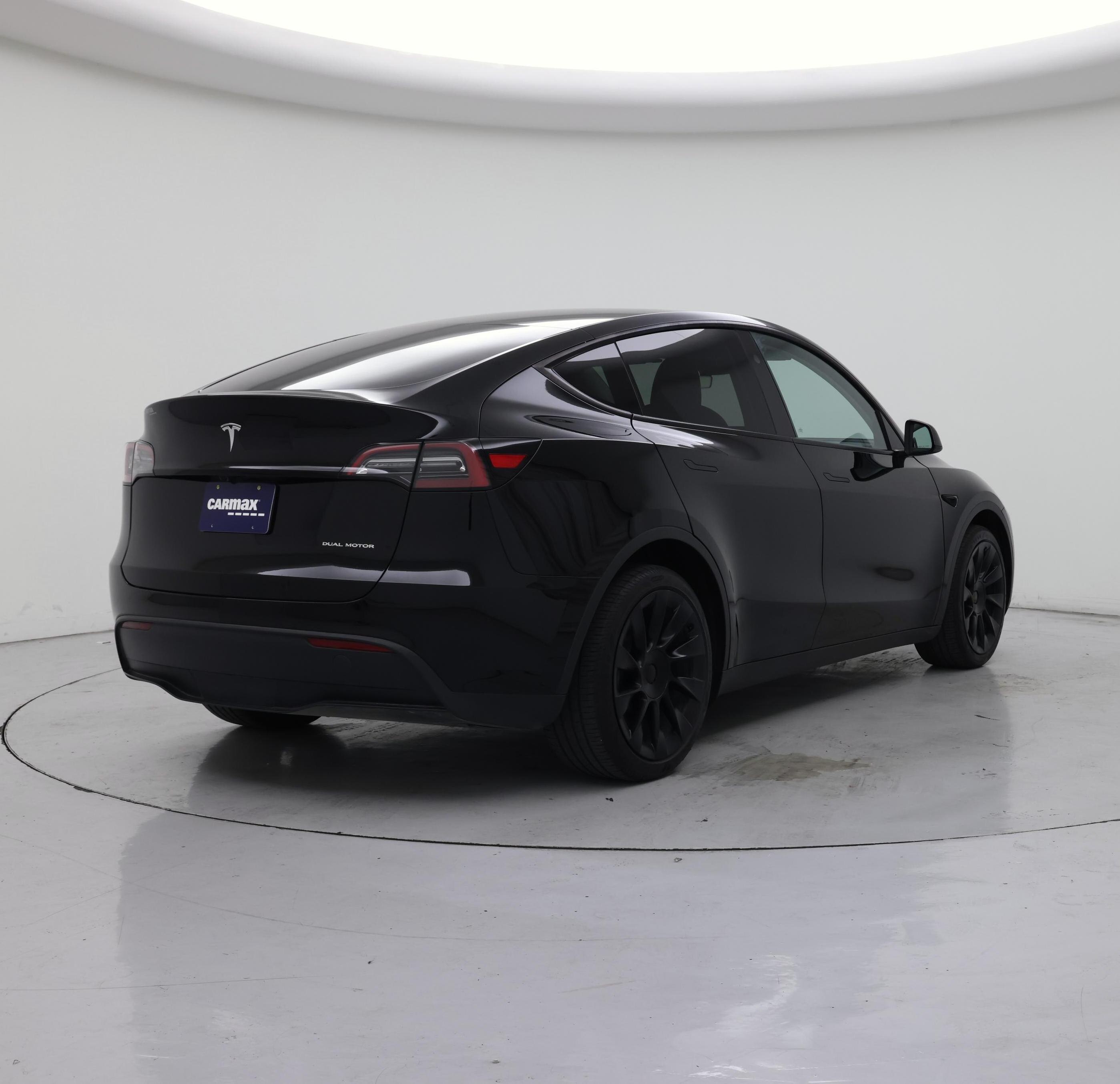 Thumbnail: 2024 Tesla Model Y - 8