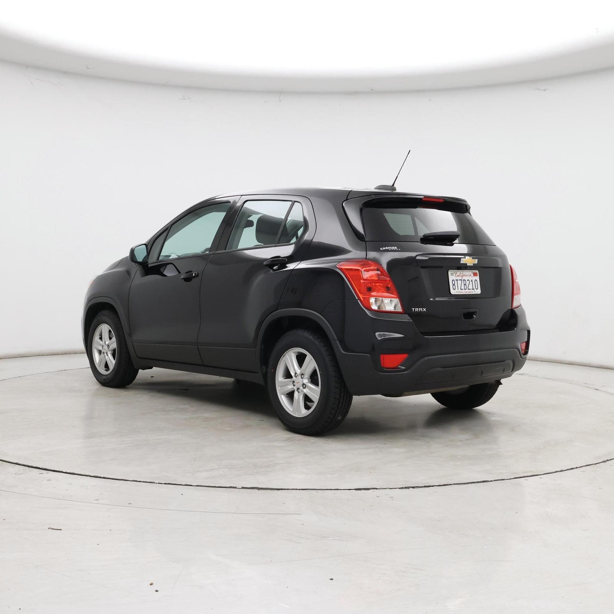 Thumbnail: 2020 Chevrolet Trax - 2