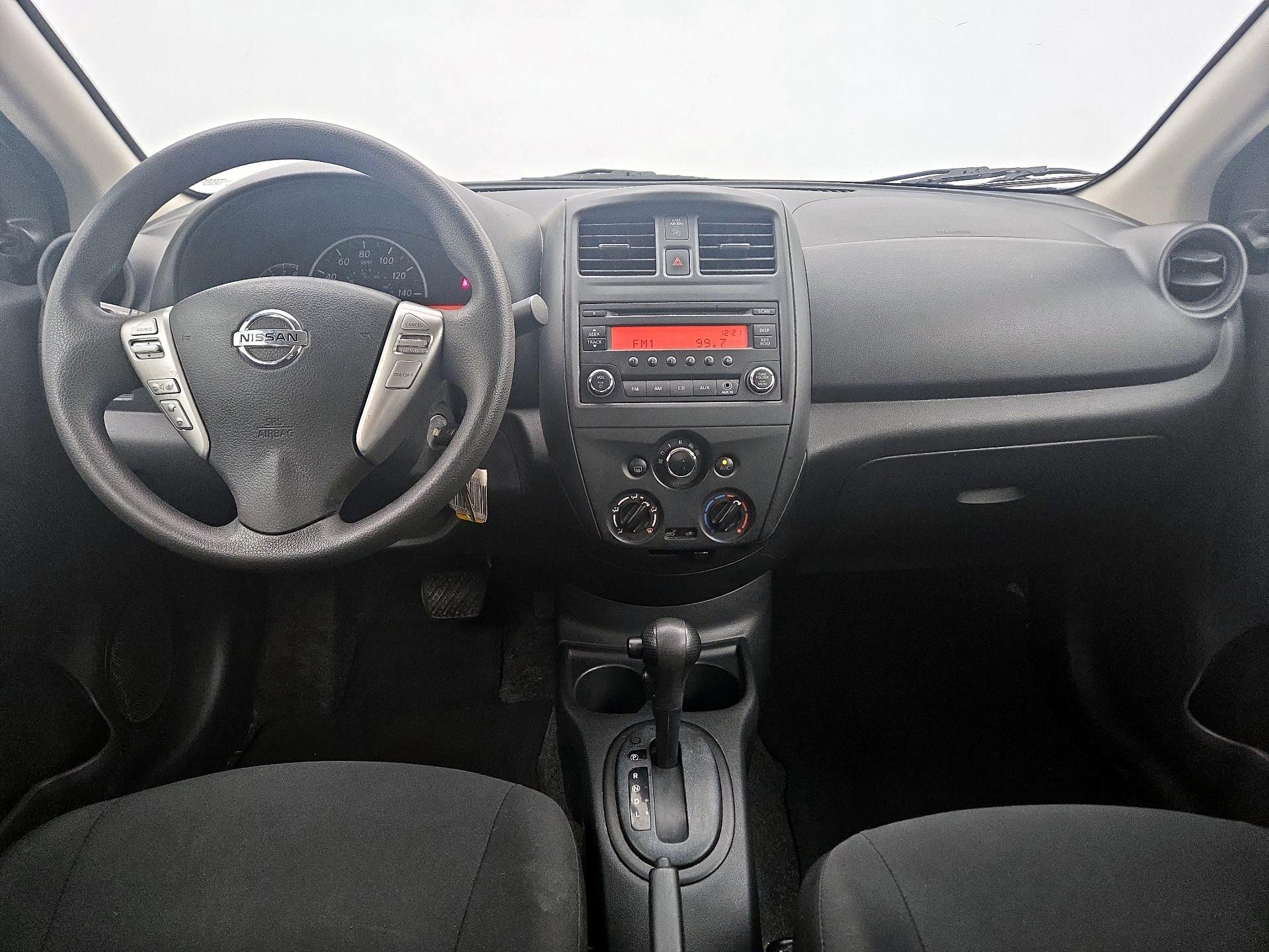 Thumbnail: 2015 Nissan Versa - 9