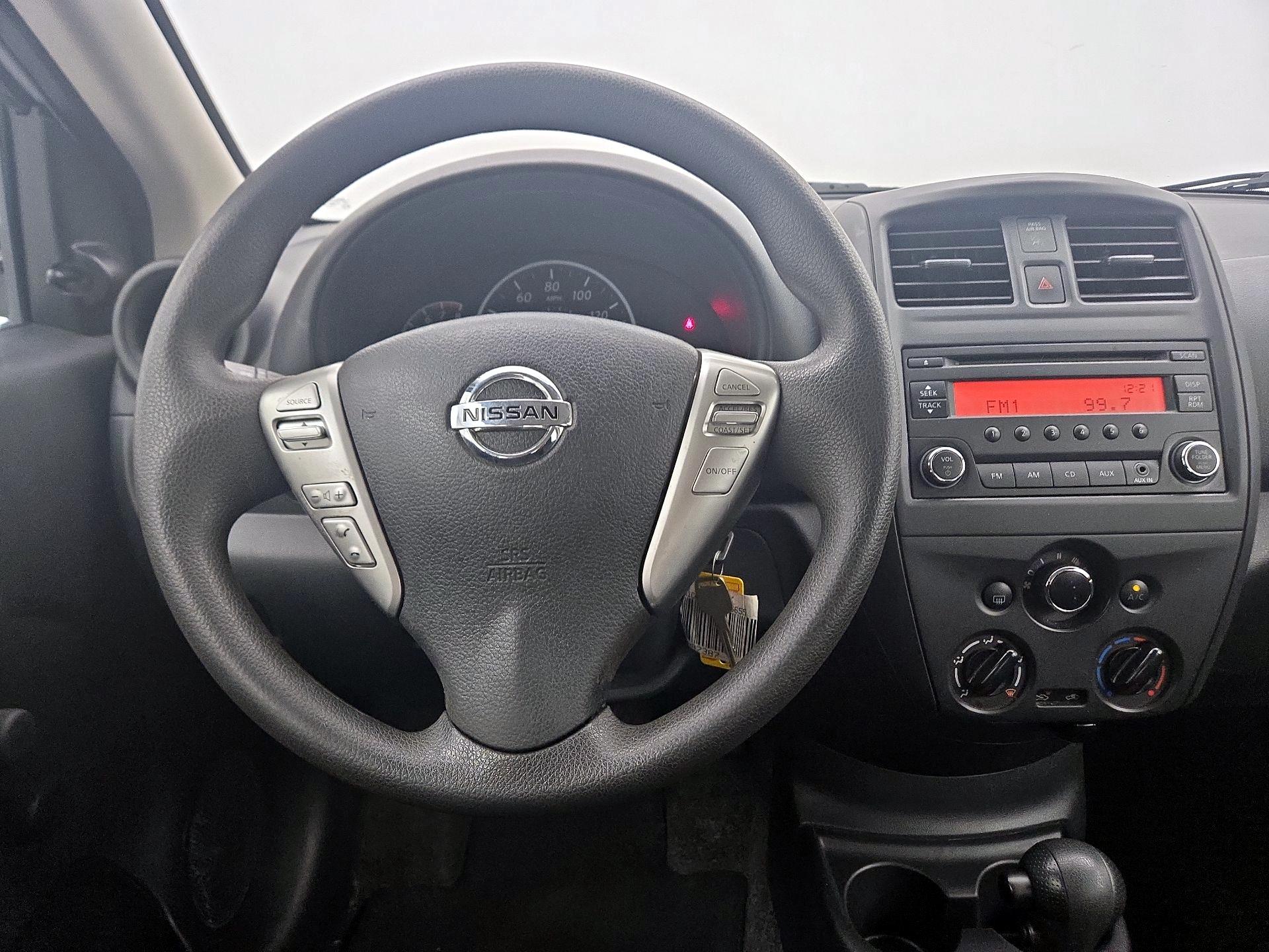 Thumbnail: 2015 Nissan Versa - 10