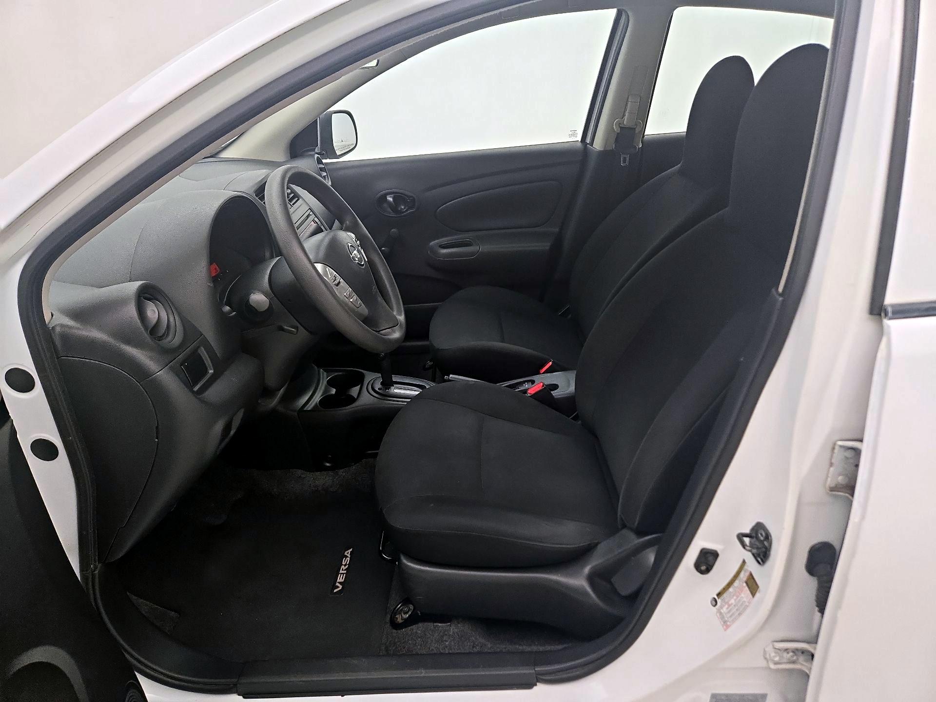 Thumbnail: 2015 Nissan Versa - 11