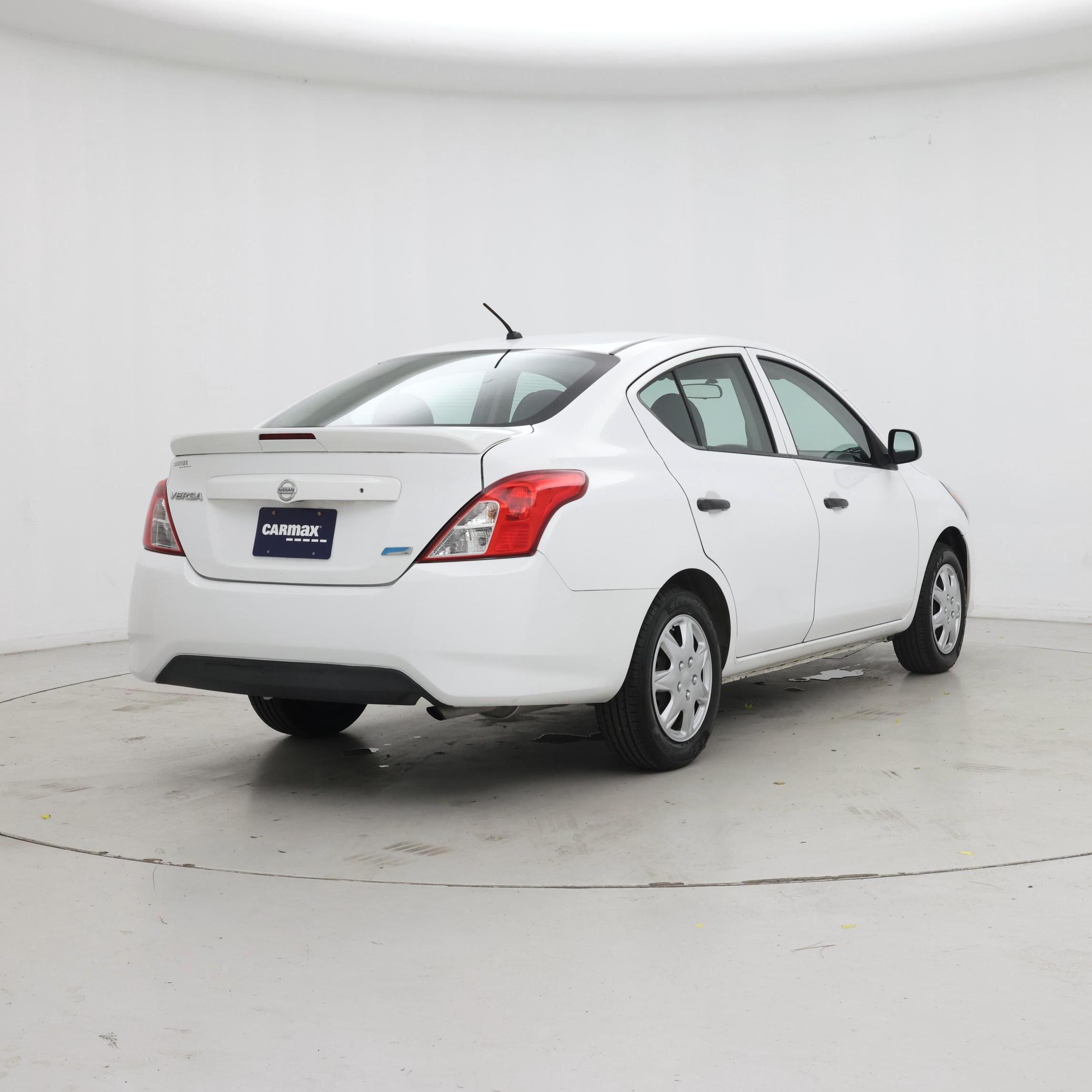 Thumbnail: 2015 Nissan Versa - 8